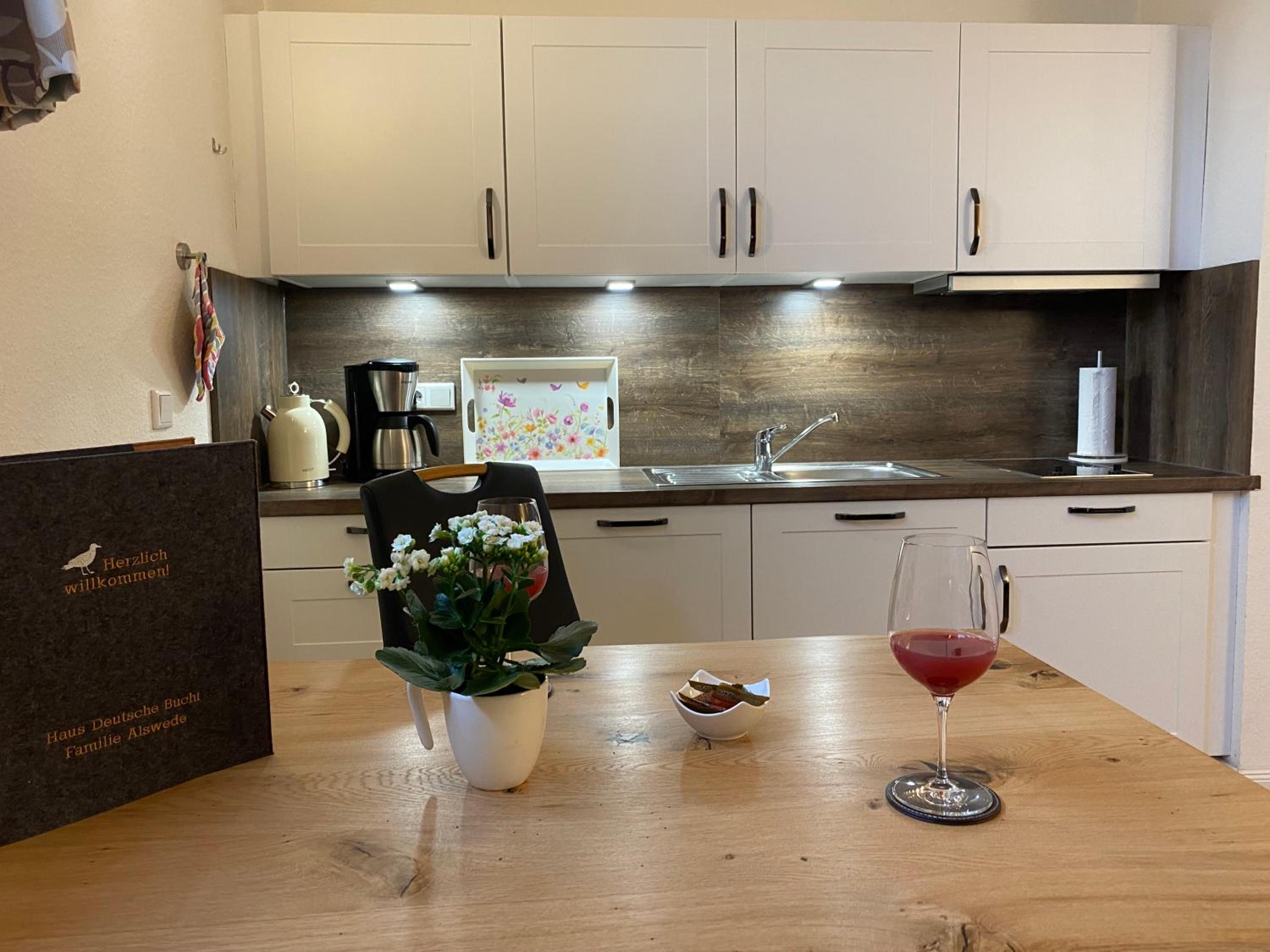 Apartment photo 2