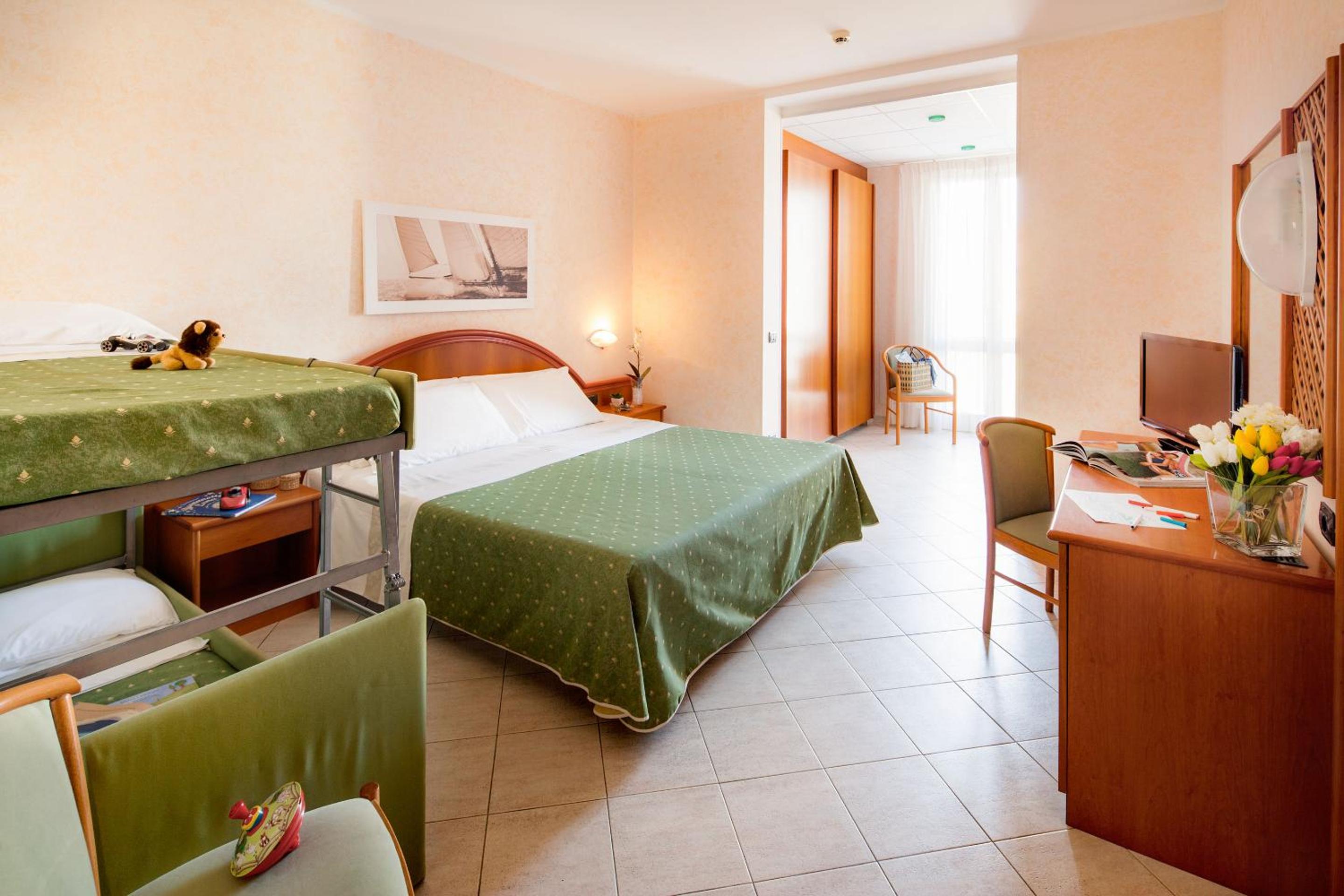 Quadruple Room photo 1