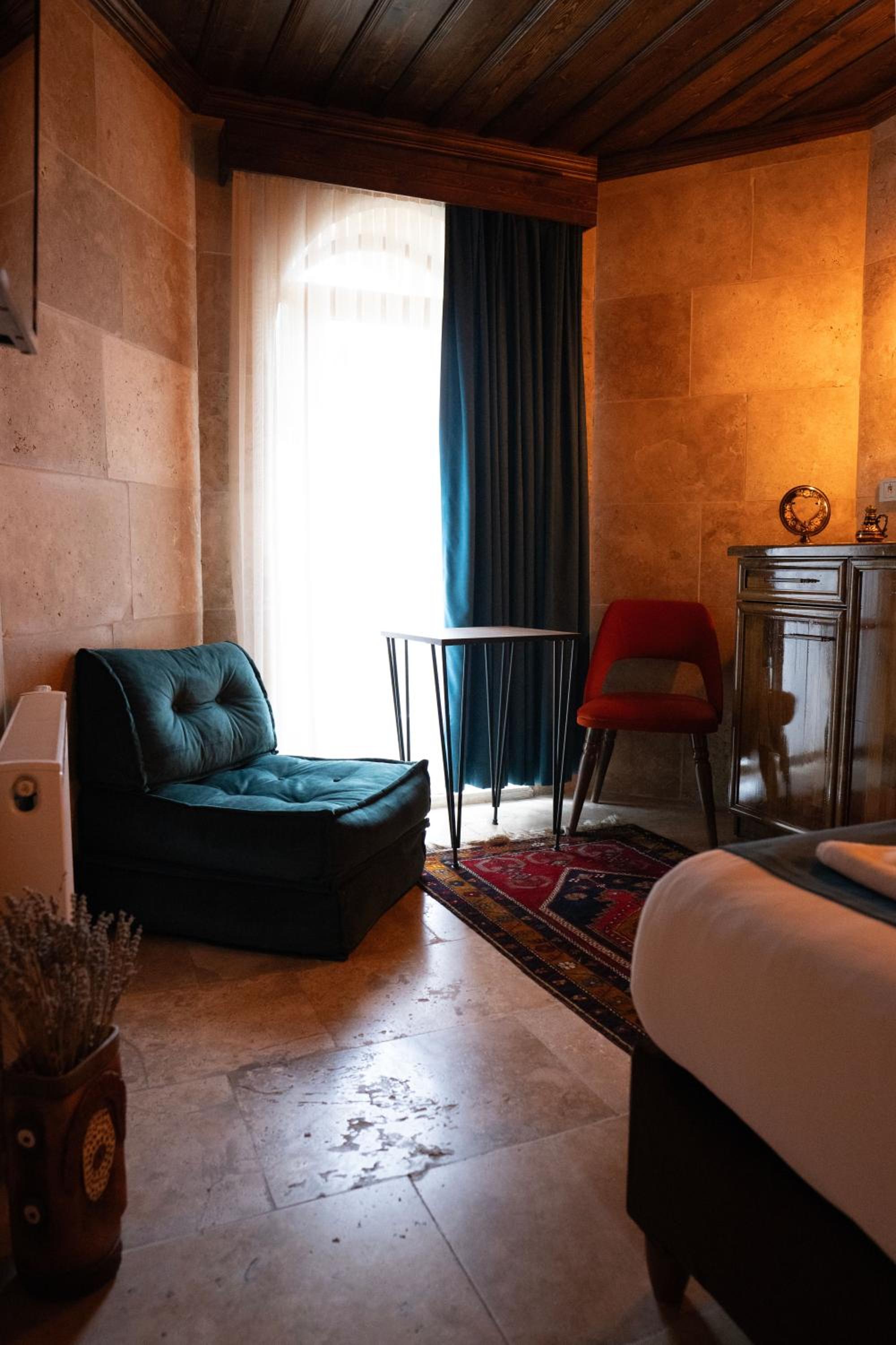 Suite with Garden View - Photo 7