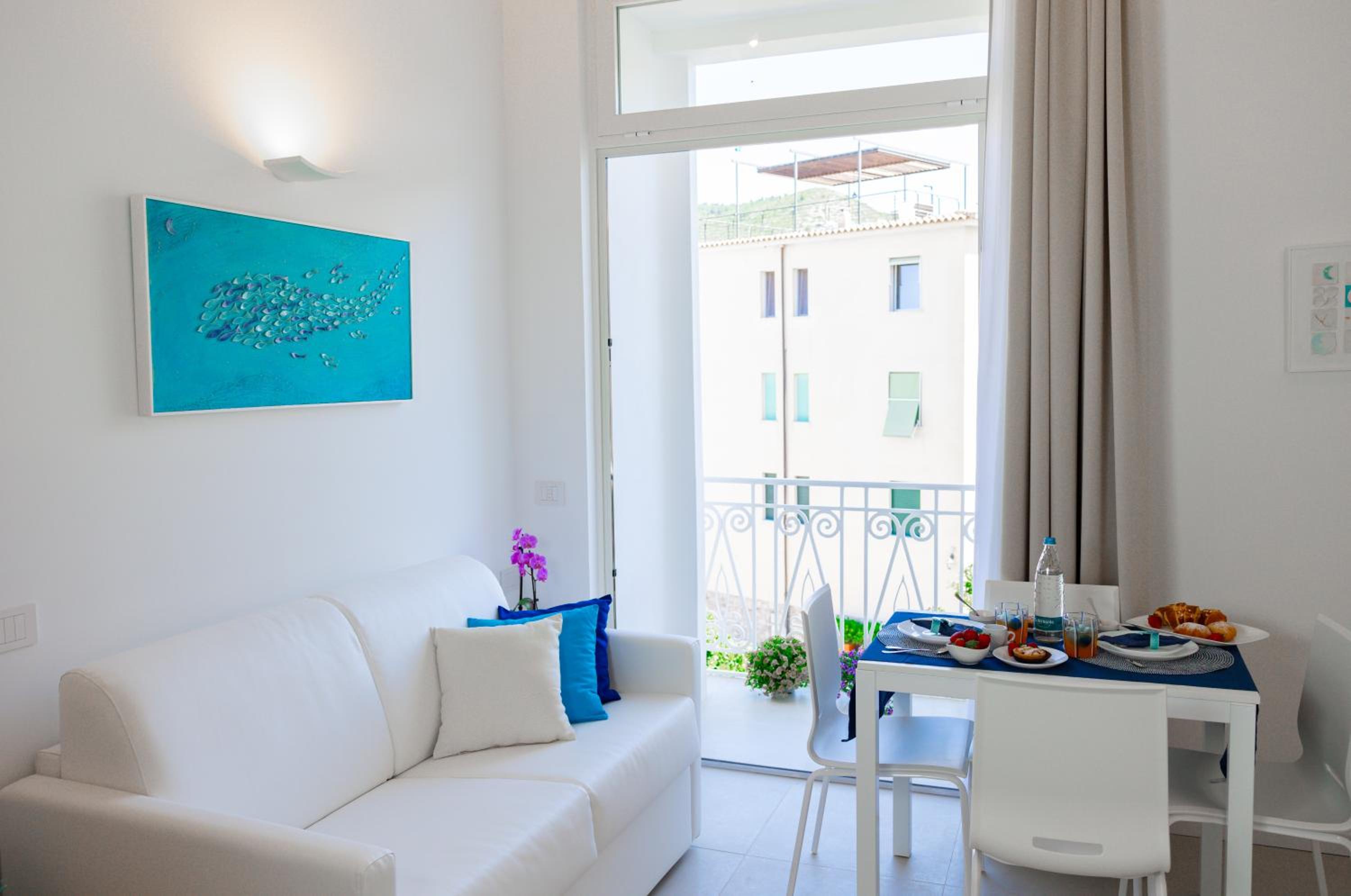 Studio Apartment with Balcony