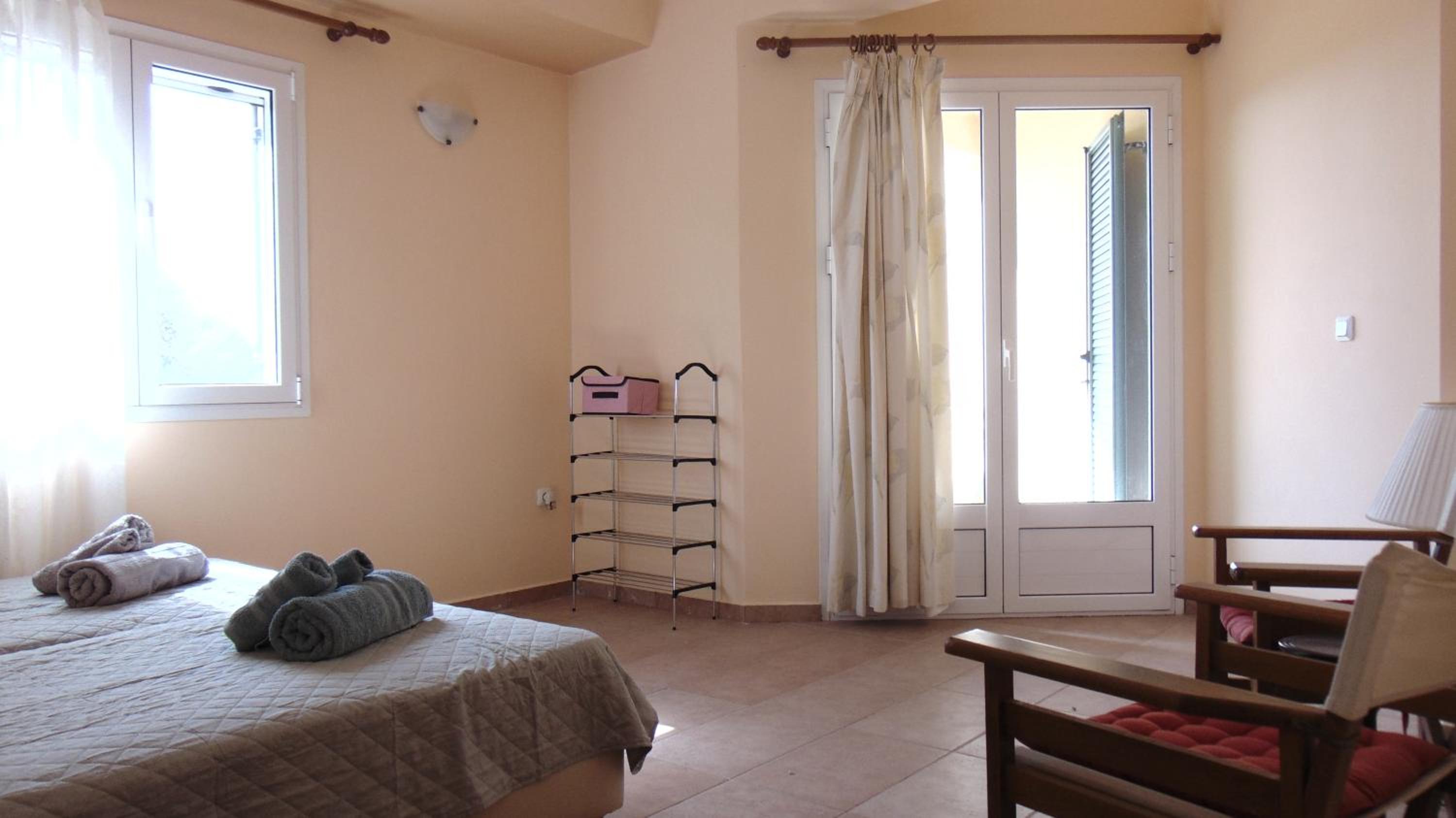 Three-Bedroom Villa photo 1