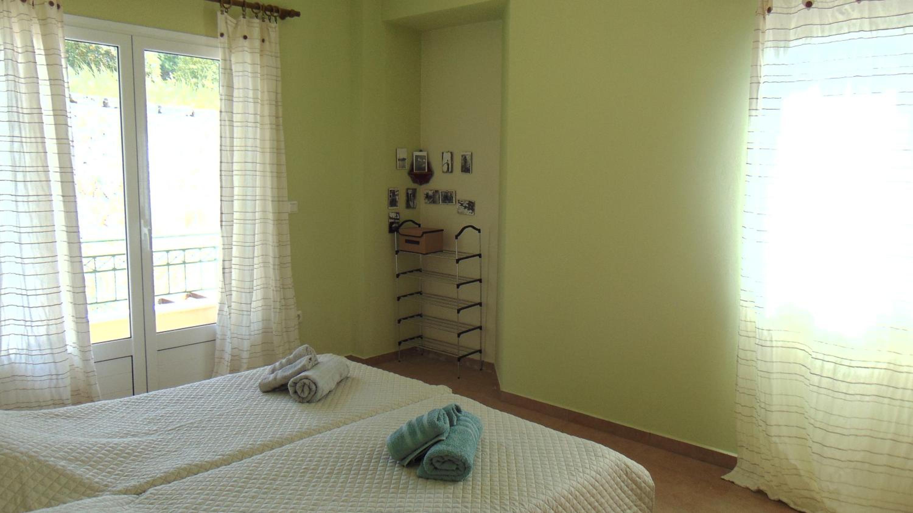 Three-Bedroom Villa photo 3