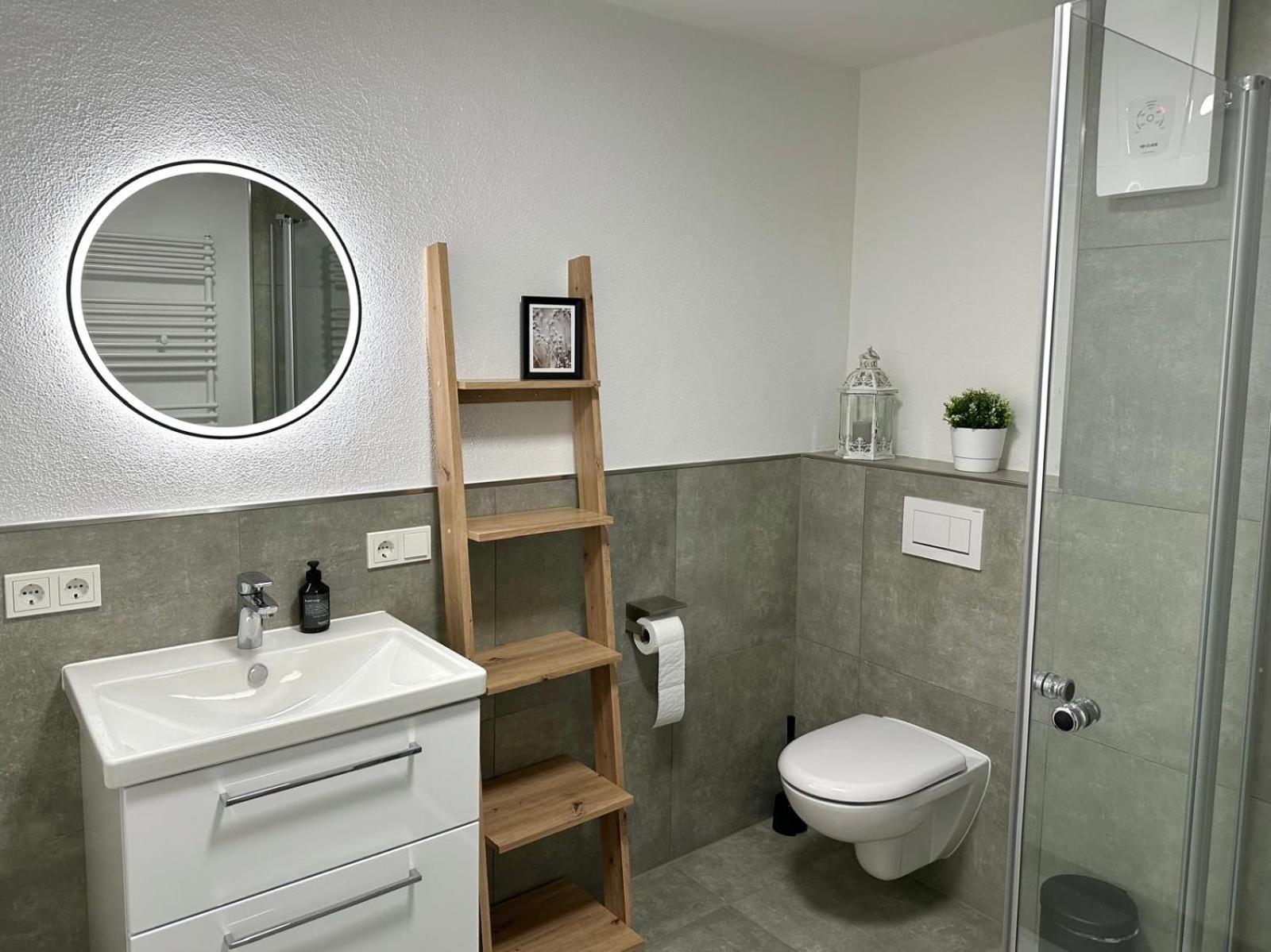 One-Bedroom Apartment photo 2
