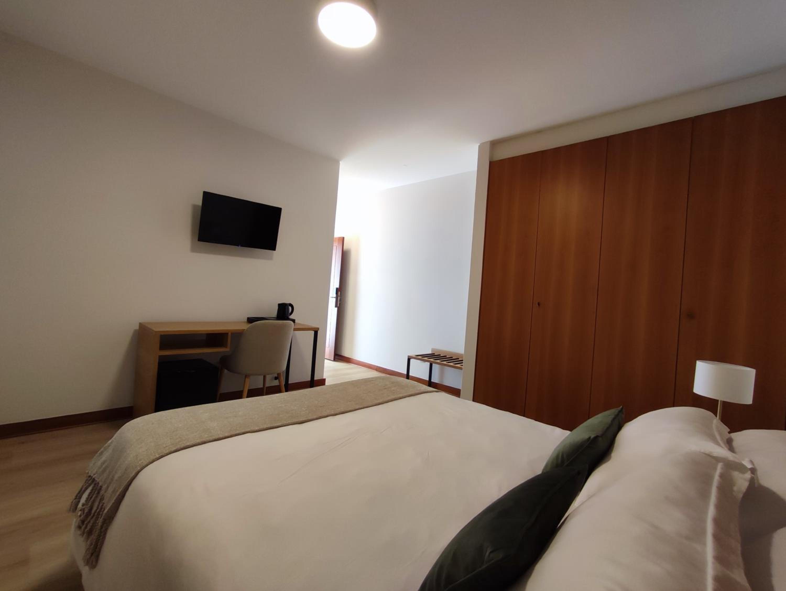 Deluxe Double Room photo 2