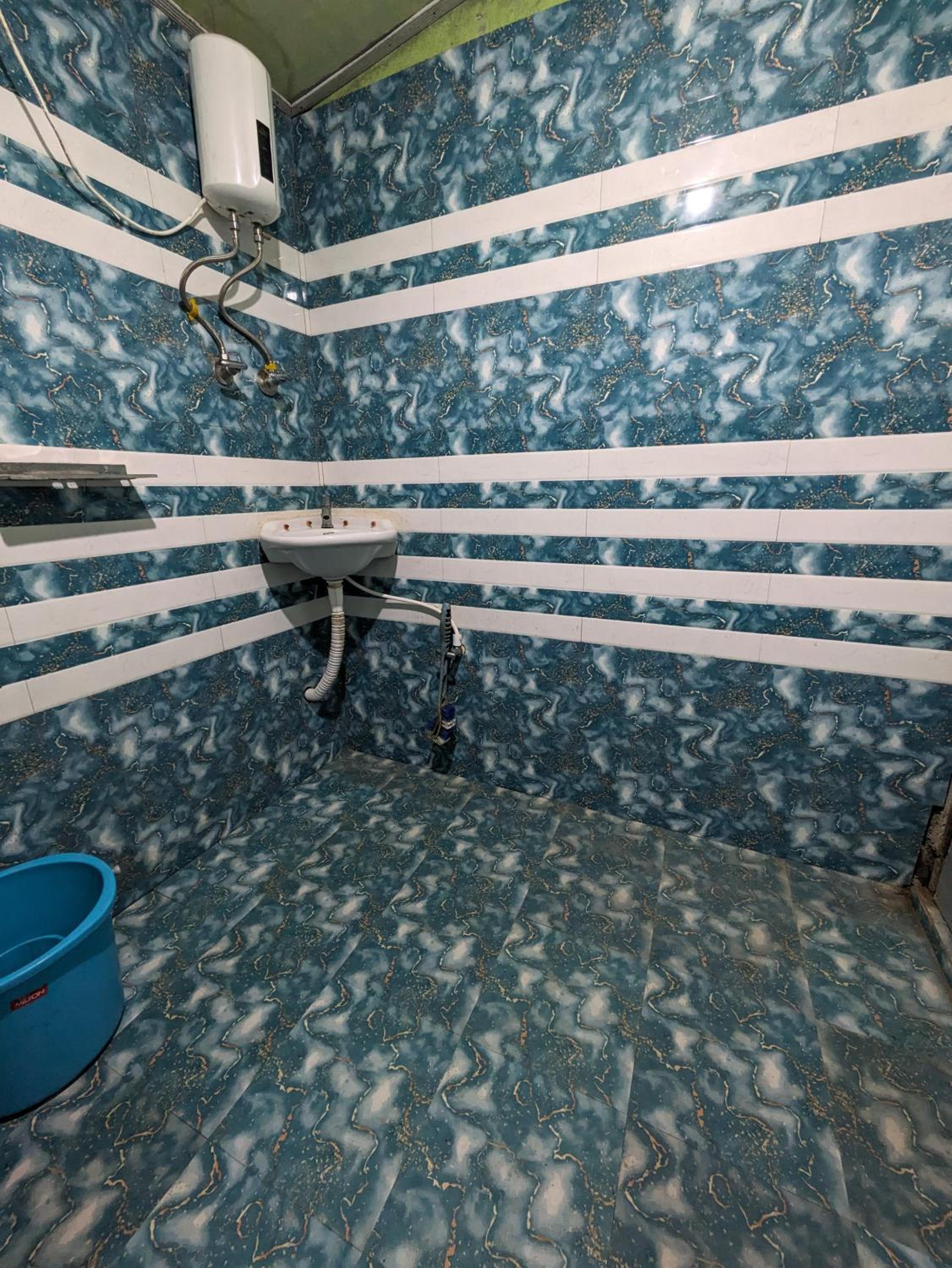Family Room with Private Bathroom photo 3