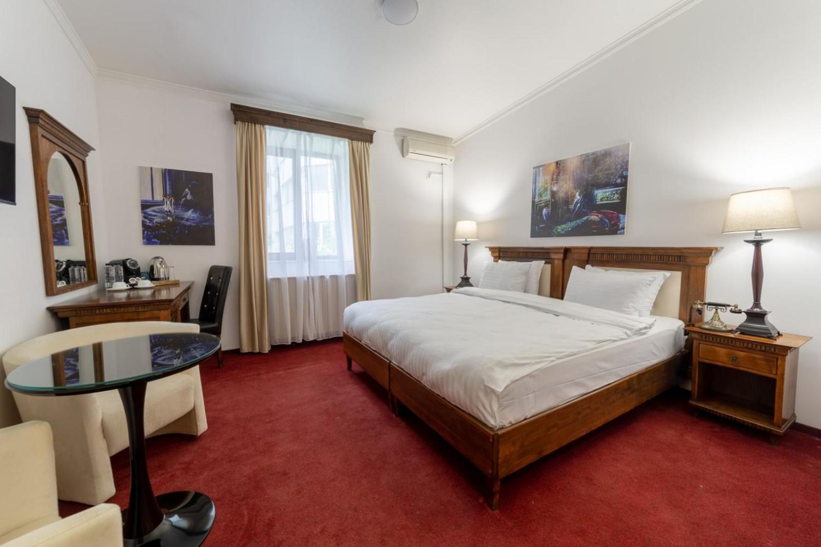 Deluxe Double Room - Photo 5