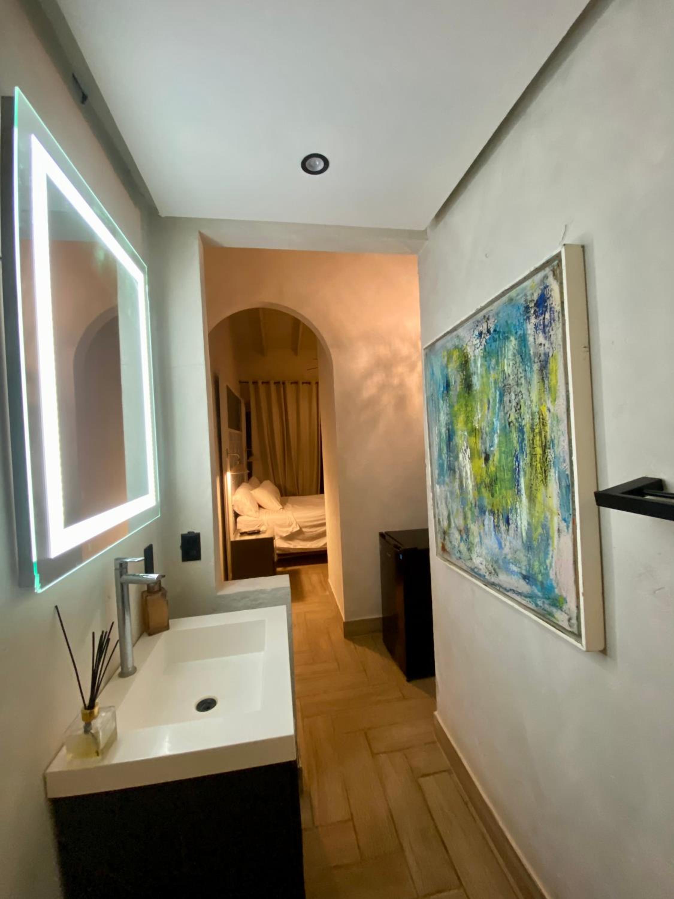 Deluxe Double Room with Balcony and Sea View