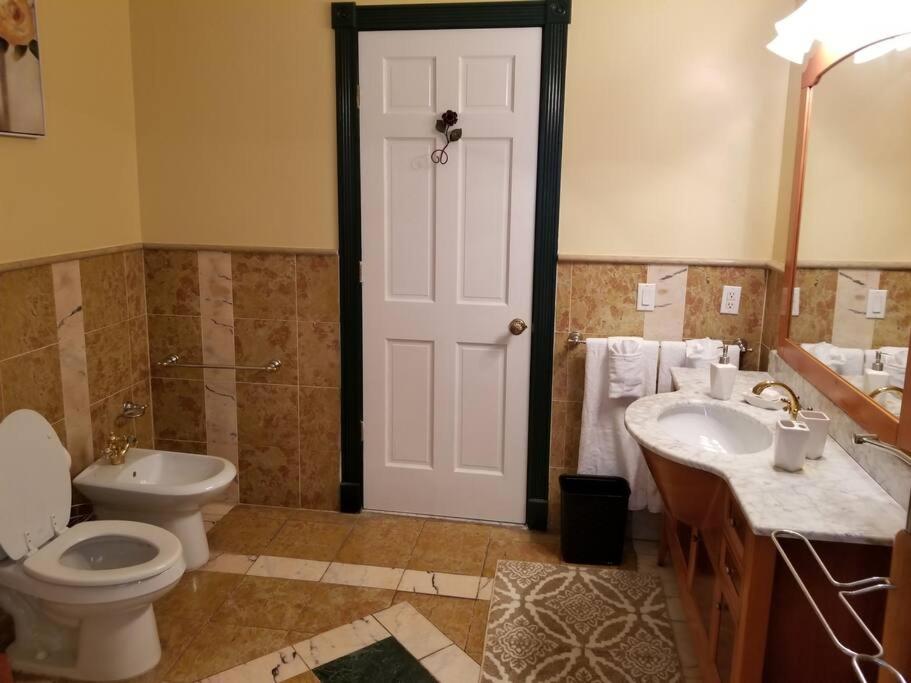 One-Bedroom House photo 3