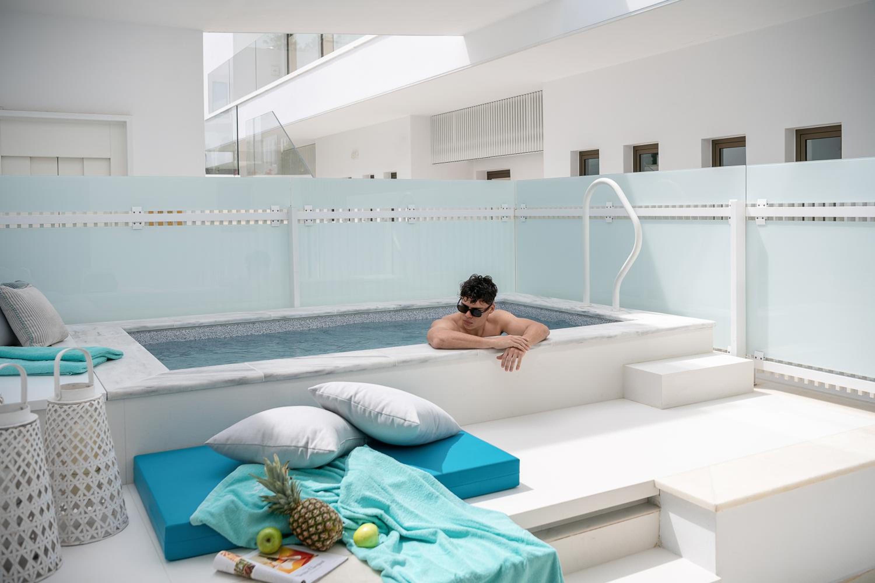 One-Bedroom Apartment with Private Pool (No View)