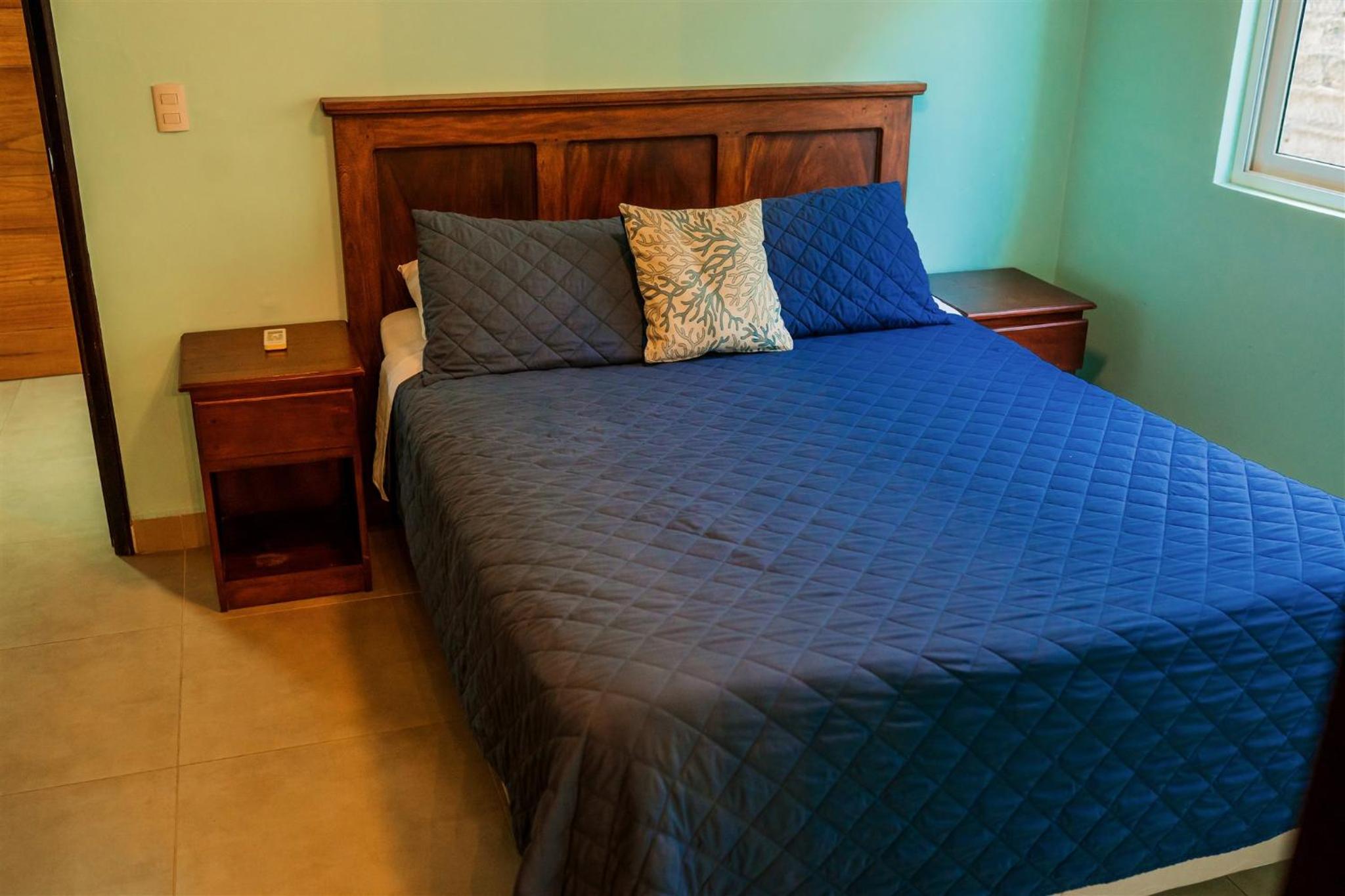Four-Bedroom House photo 3