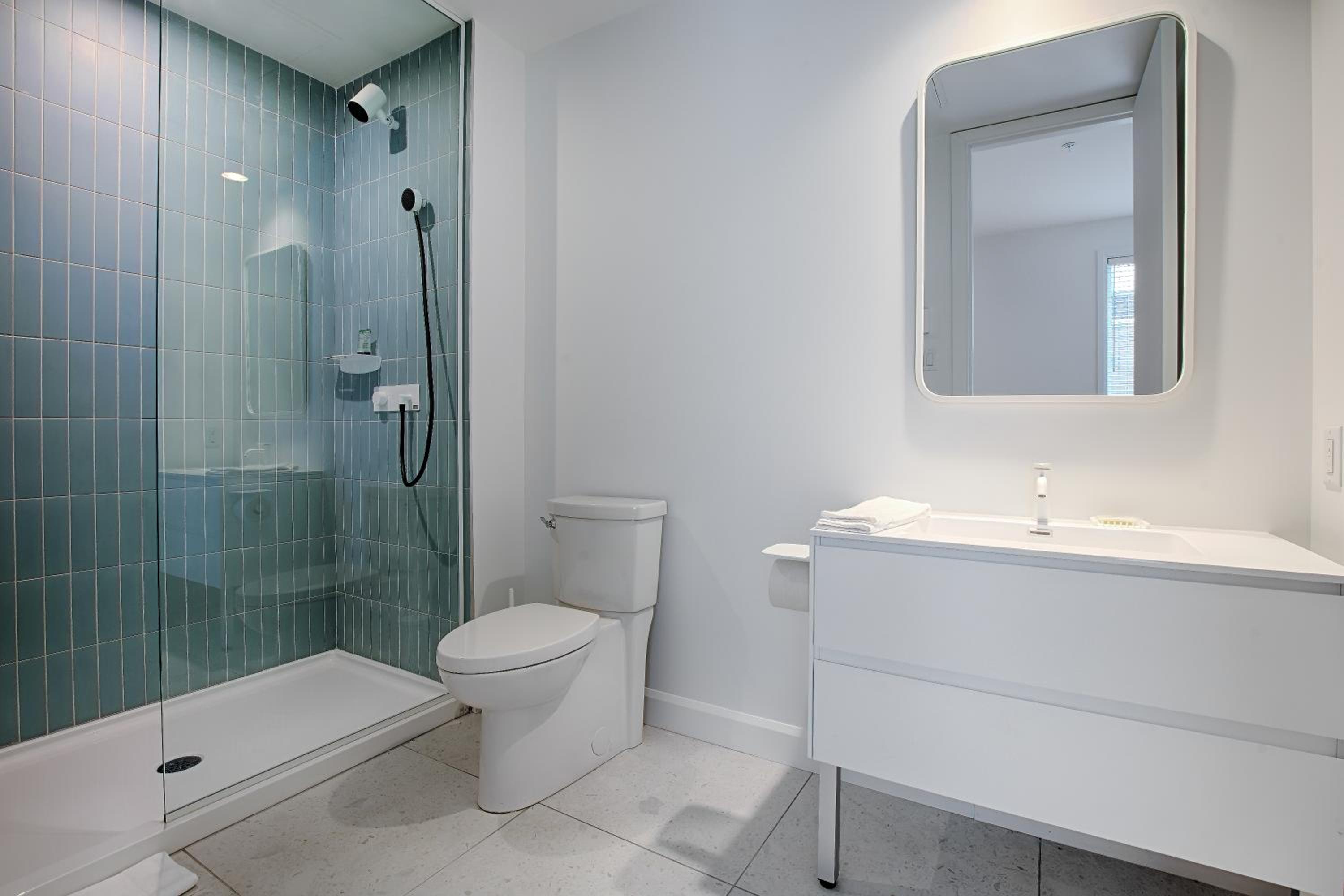 Apartment with private terrace - 2 bedrooms (1 king and 1 queen) and 2 bathrooms - Photo 5