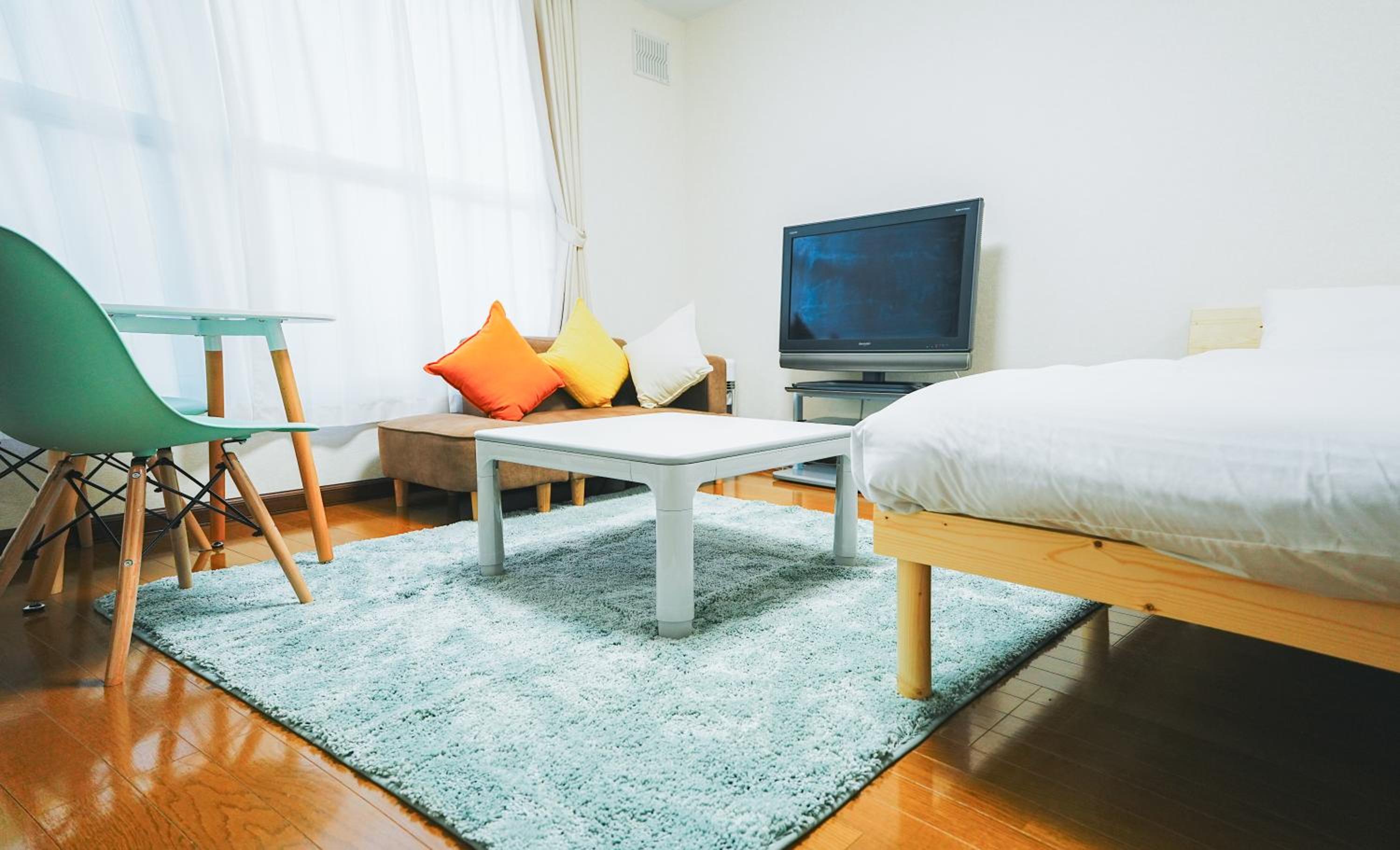 One-Bedroom Apartment photo 1
