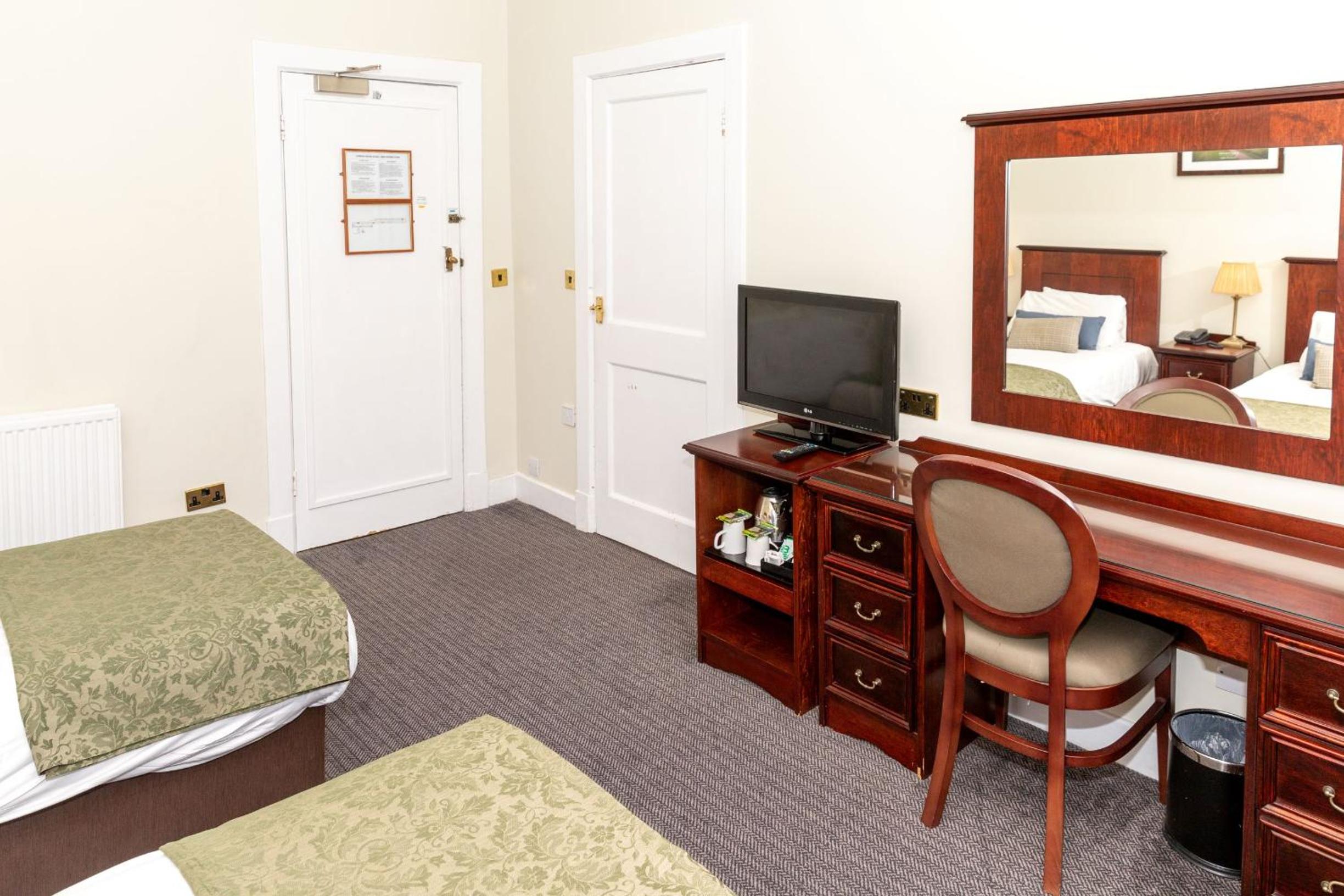 Superior Twin Room - Photo 10