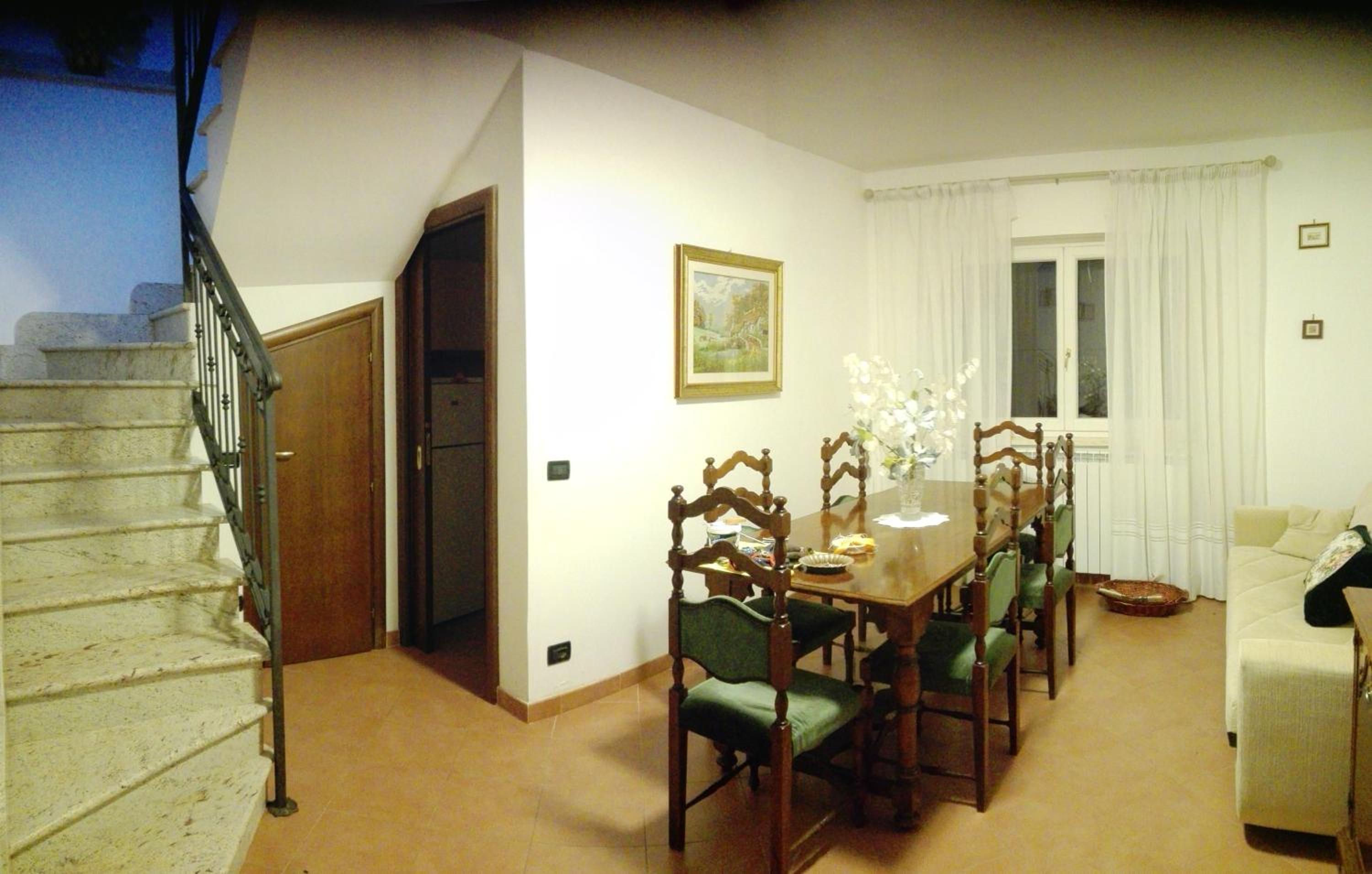 Four-Bedroom House photo 2