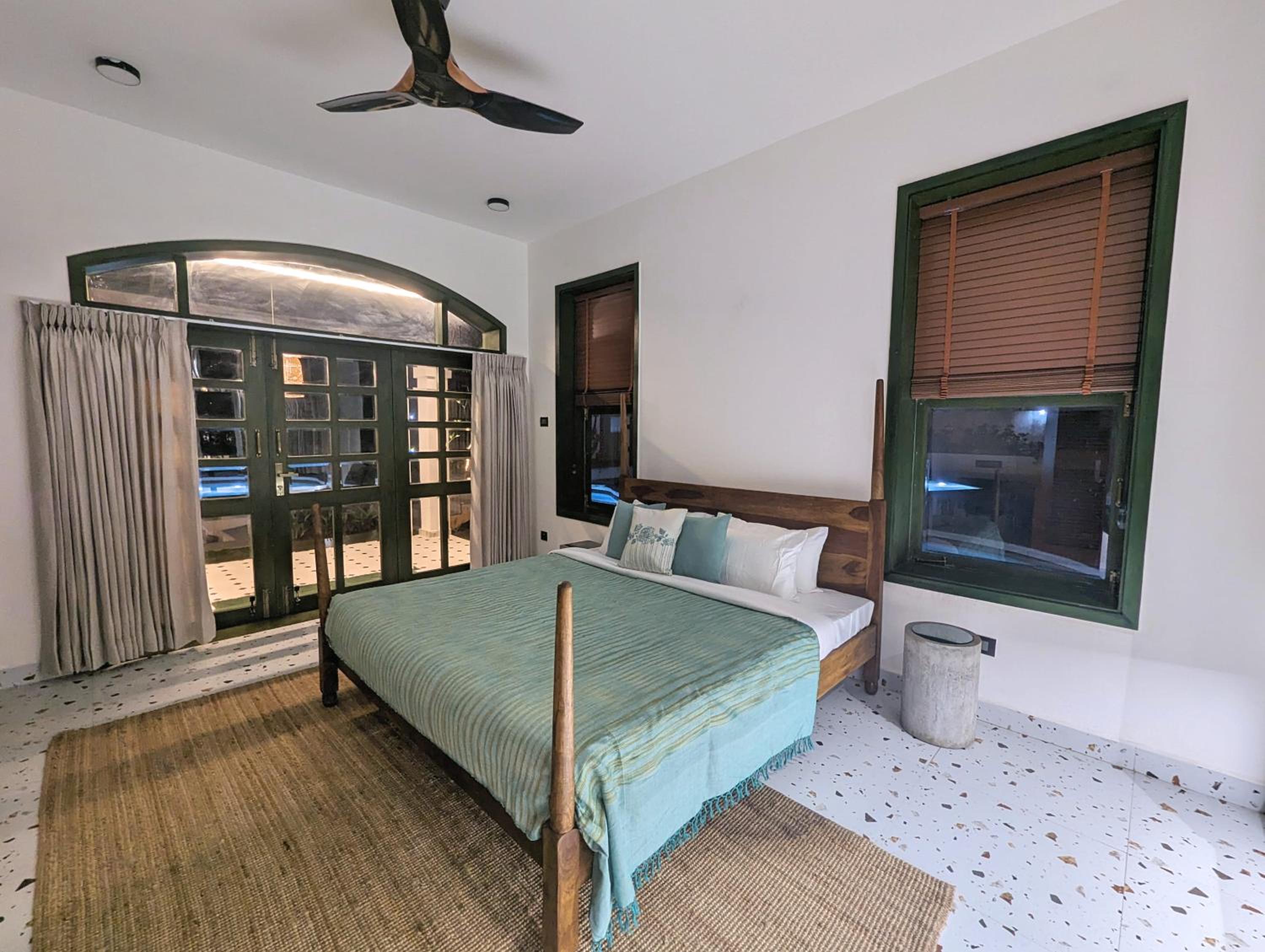 Pool View Room 3 photo 1
