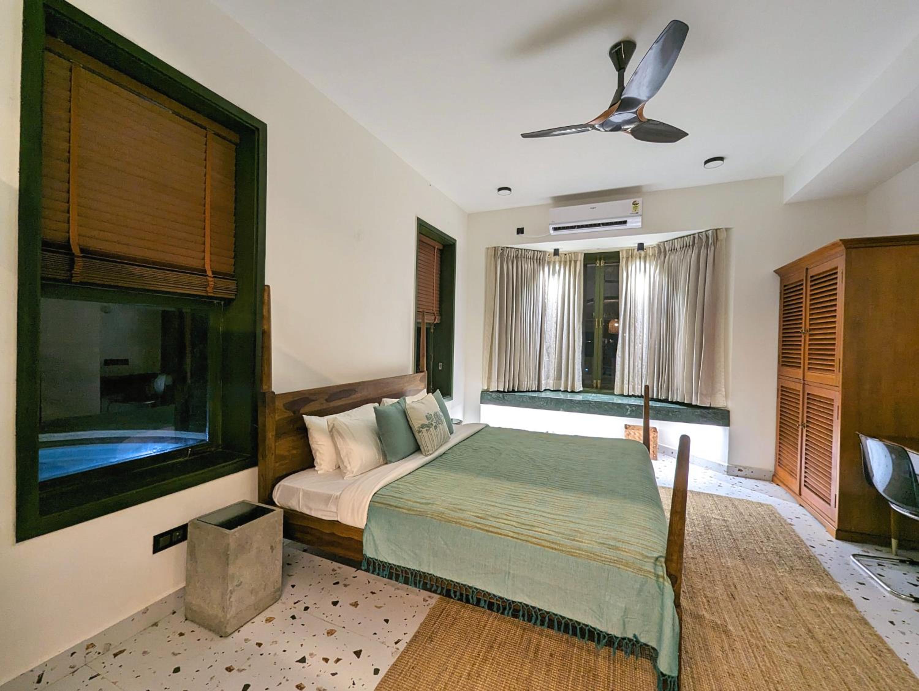 Pool View Room 3 photo 3