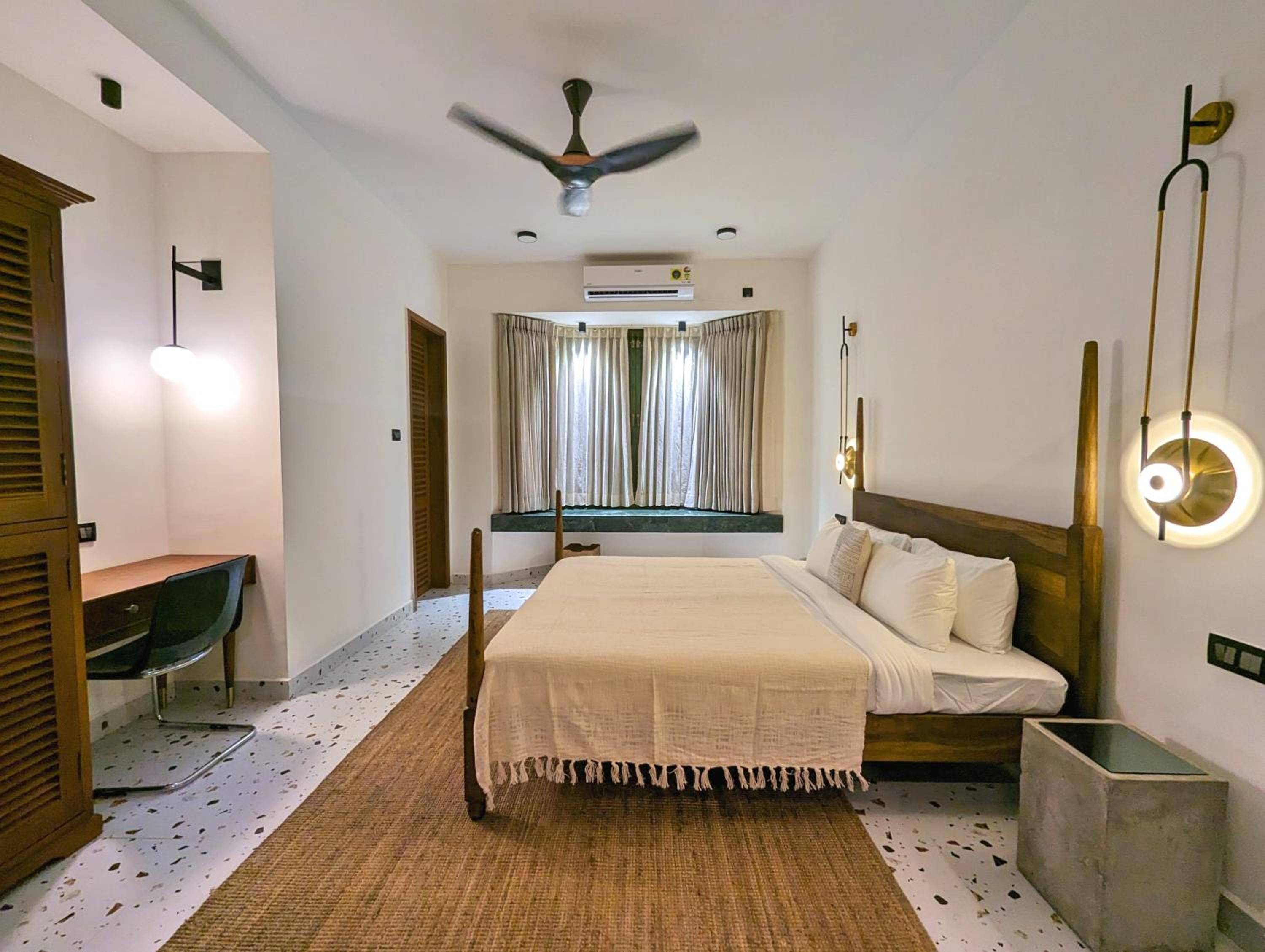 Pool View Room 4 photo 1