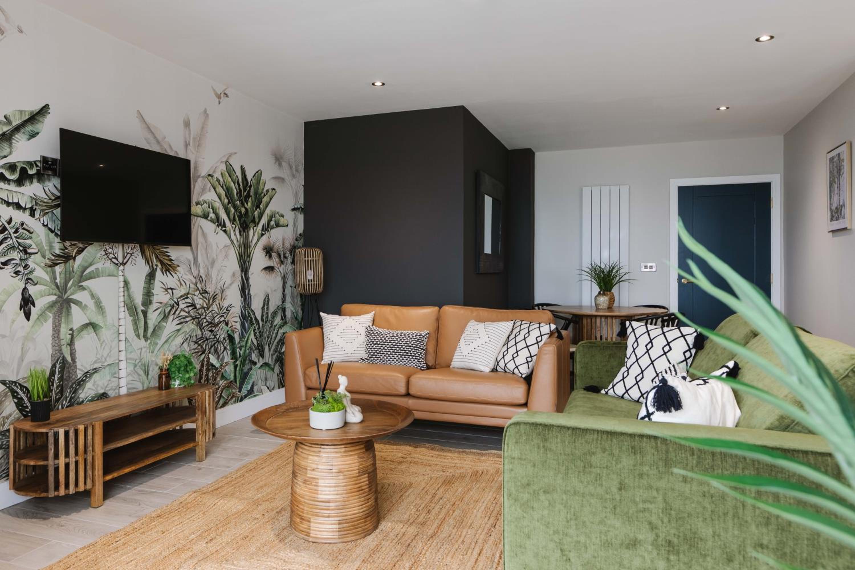 Two-Bedroom Apartment with Sea View photo 1