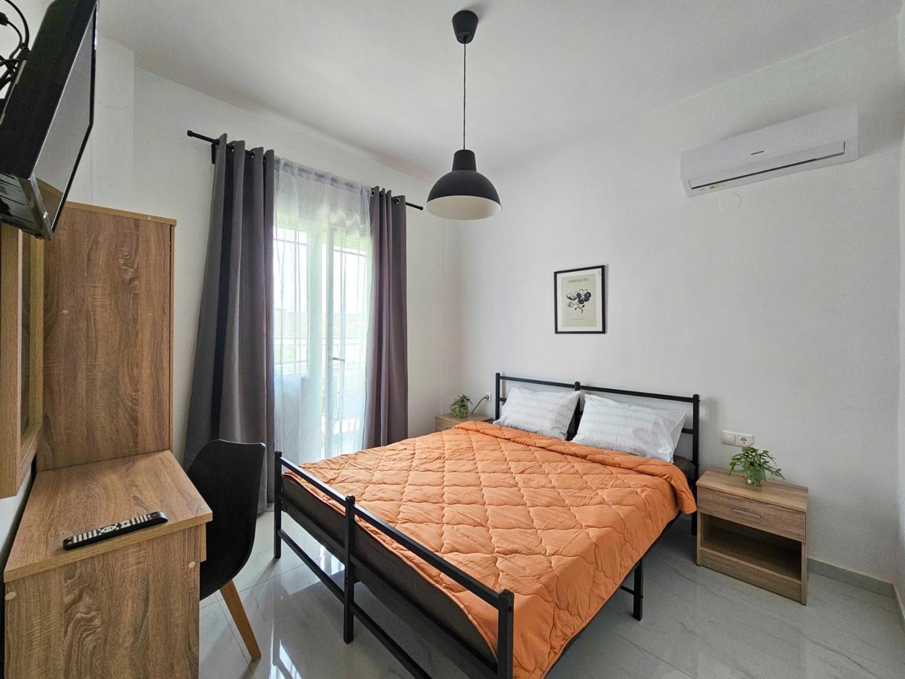 Two-Bedroom Apartment with Balcony photo 1