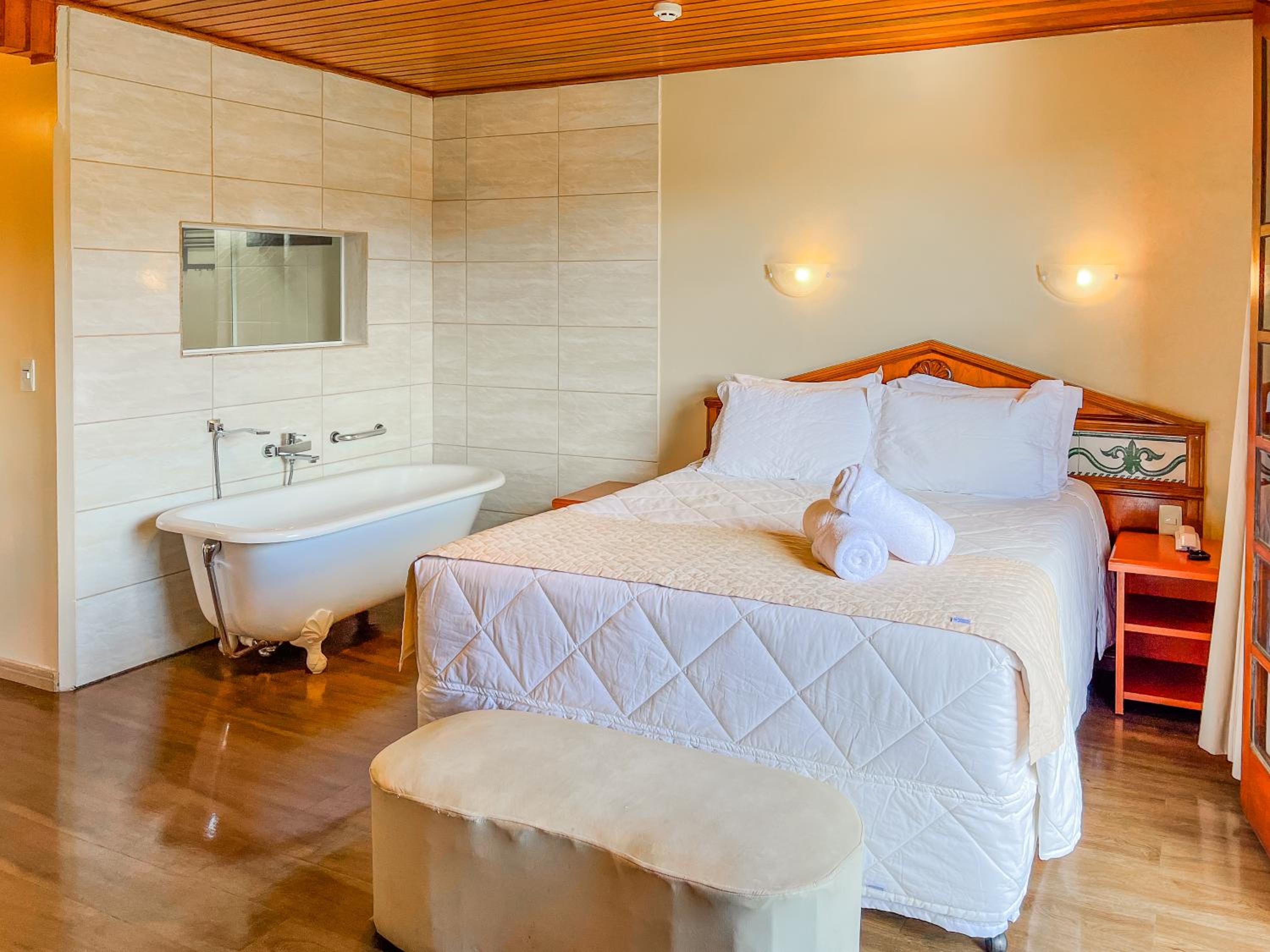 Deluxe Double Room with Bath