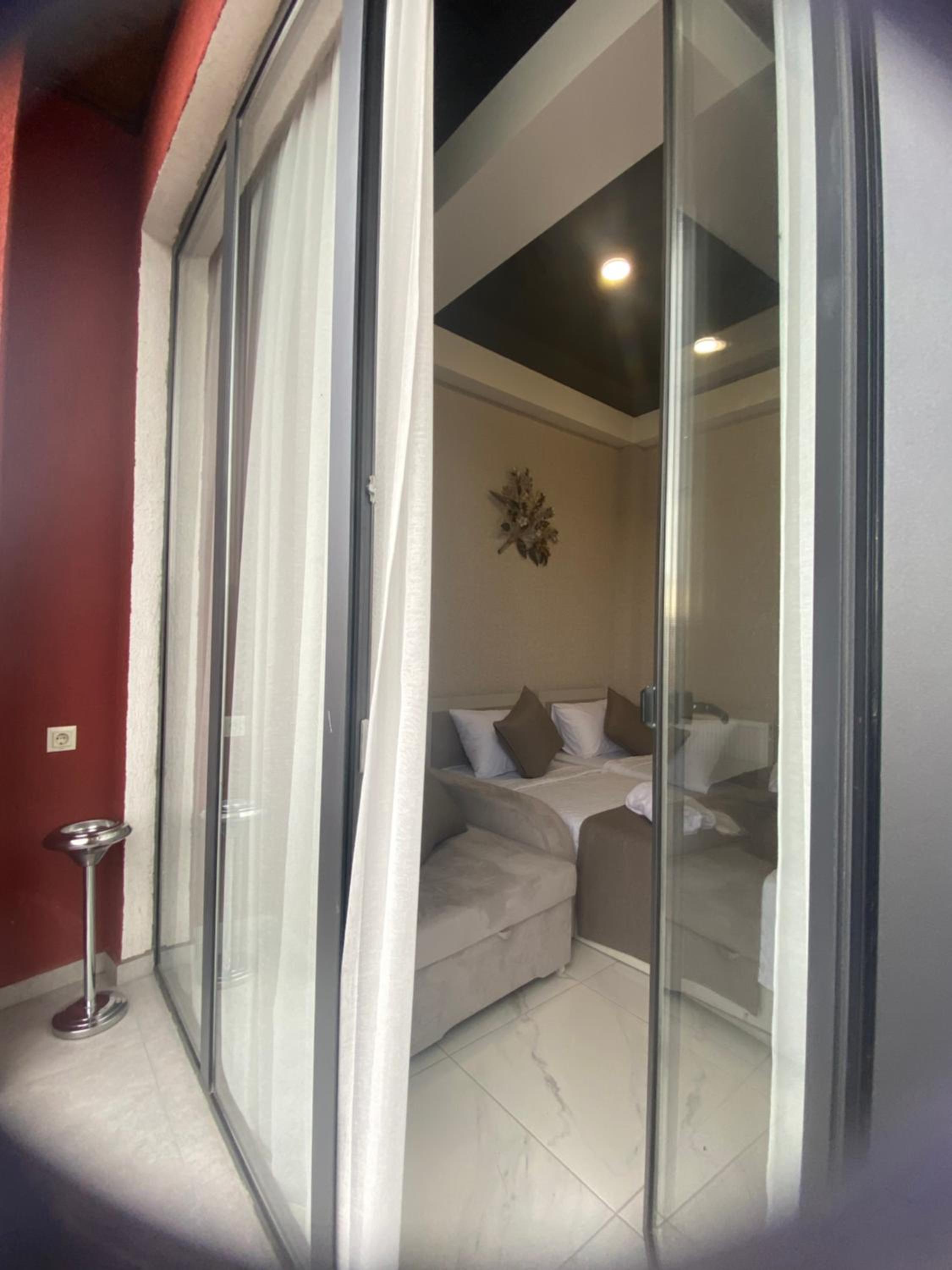 Apartment with View and Balcony photo 3
