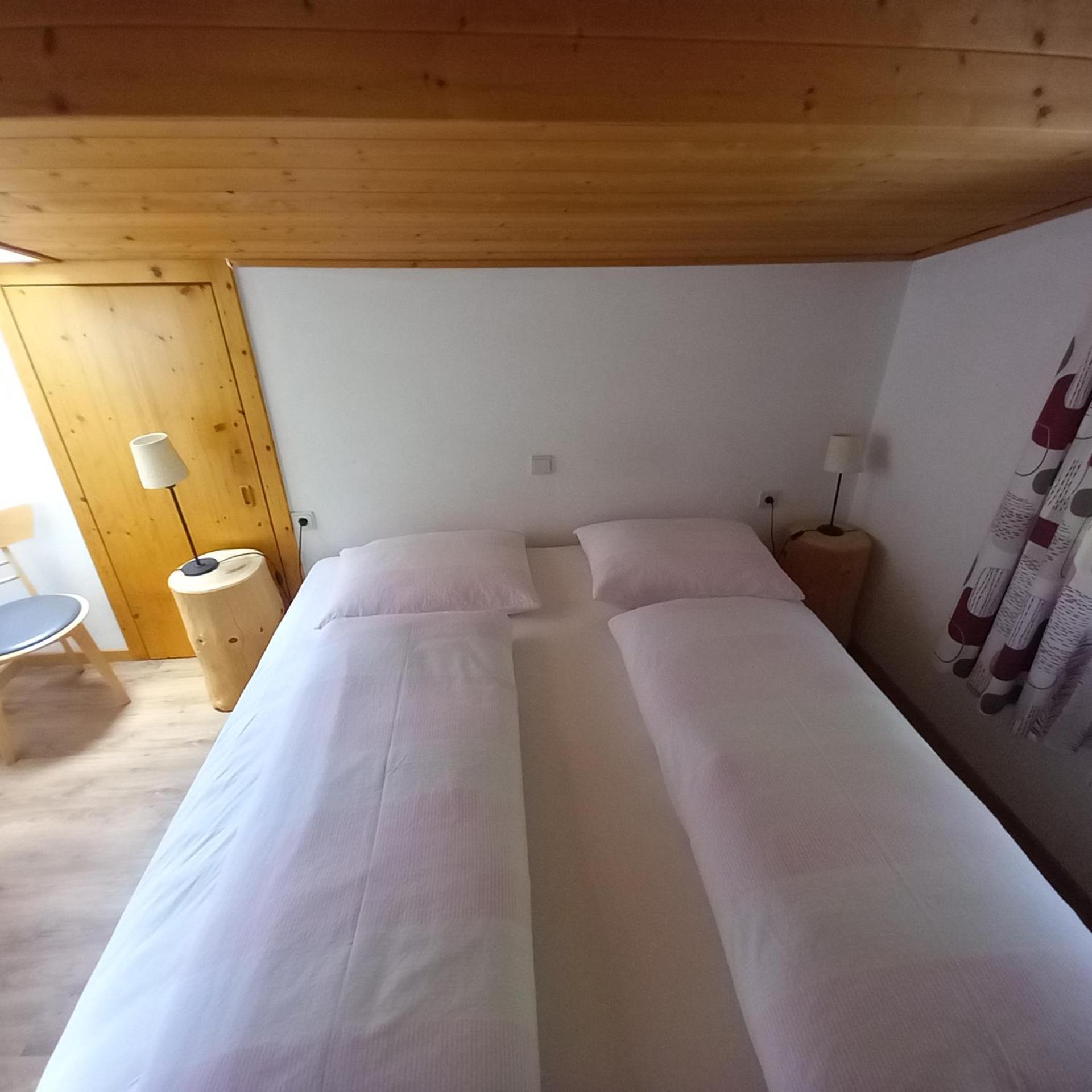 Small Double Room - Photo 1