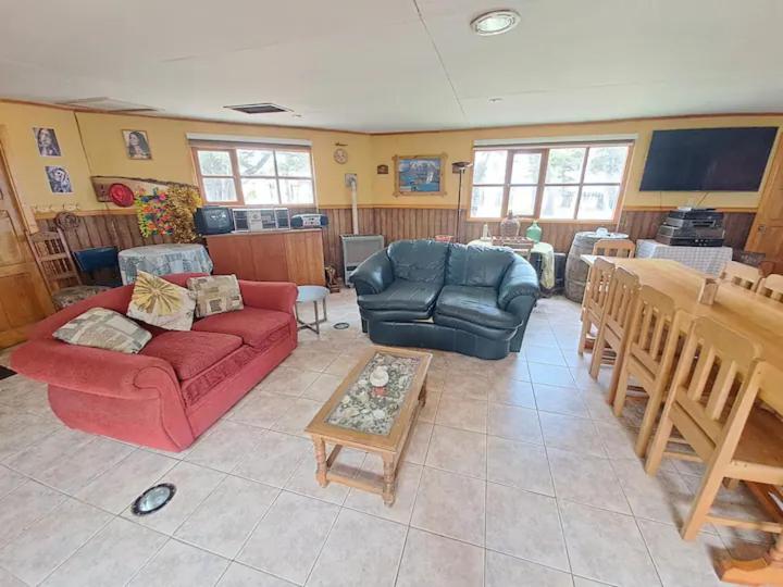Two-Bedroom House photo 2