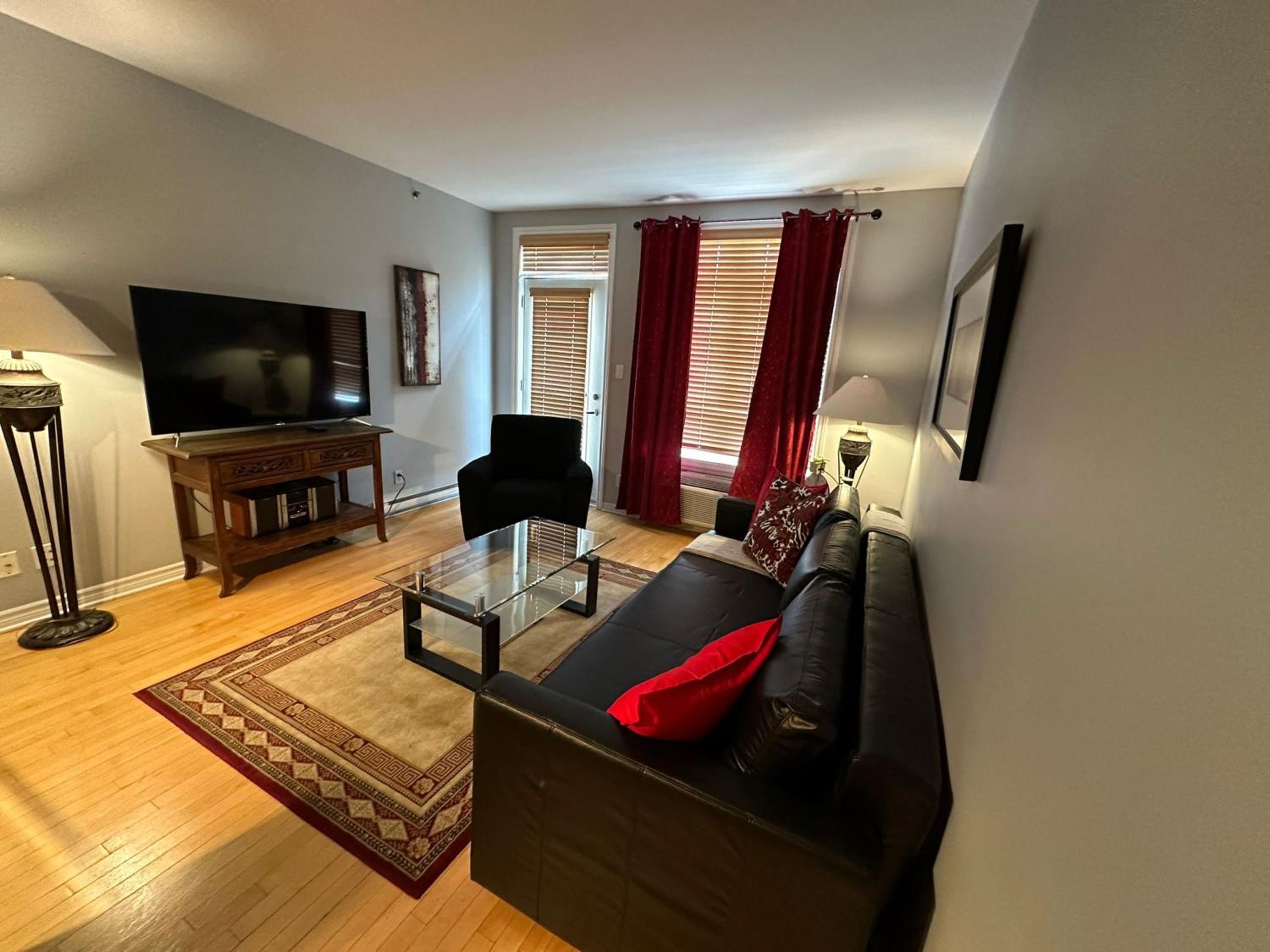 Sunrise Suite 404
