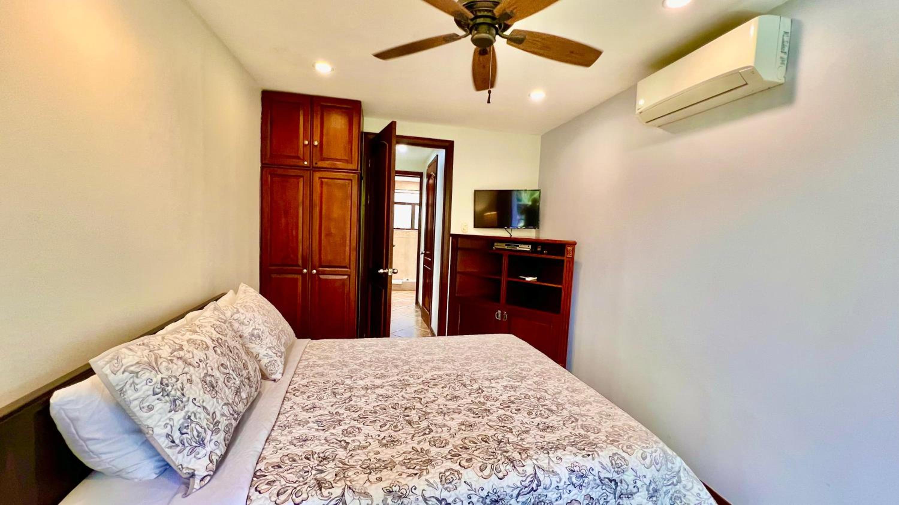 Family Room with Balcony - Photo 15