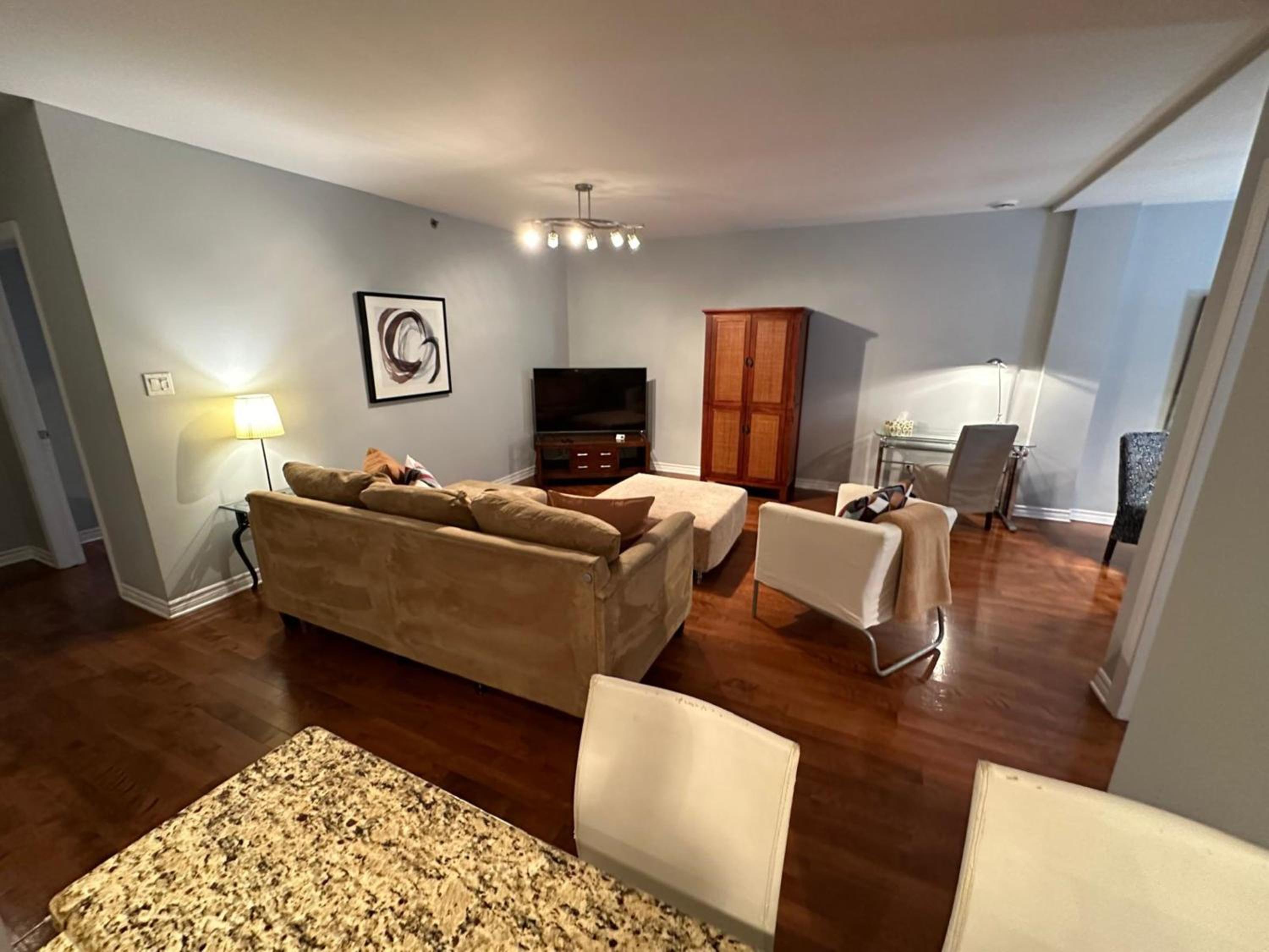Professional Suite 201