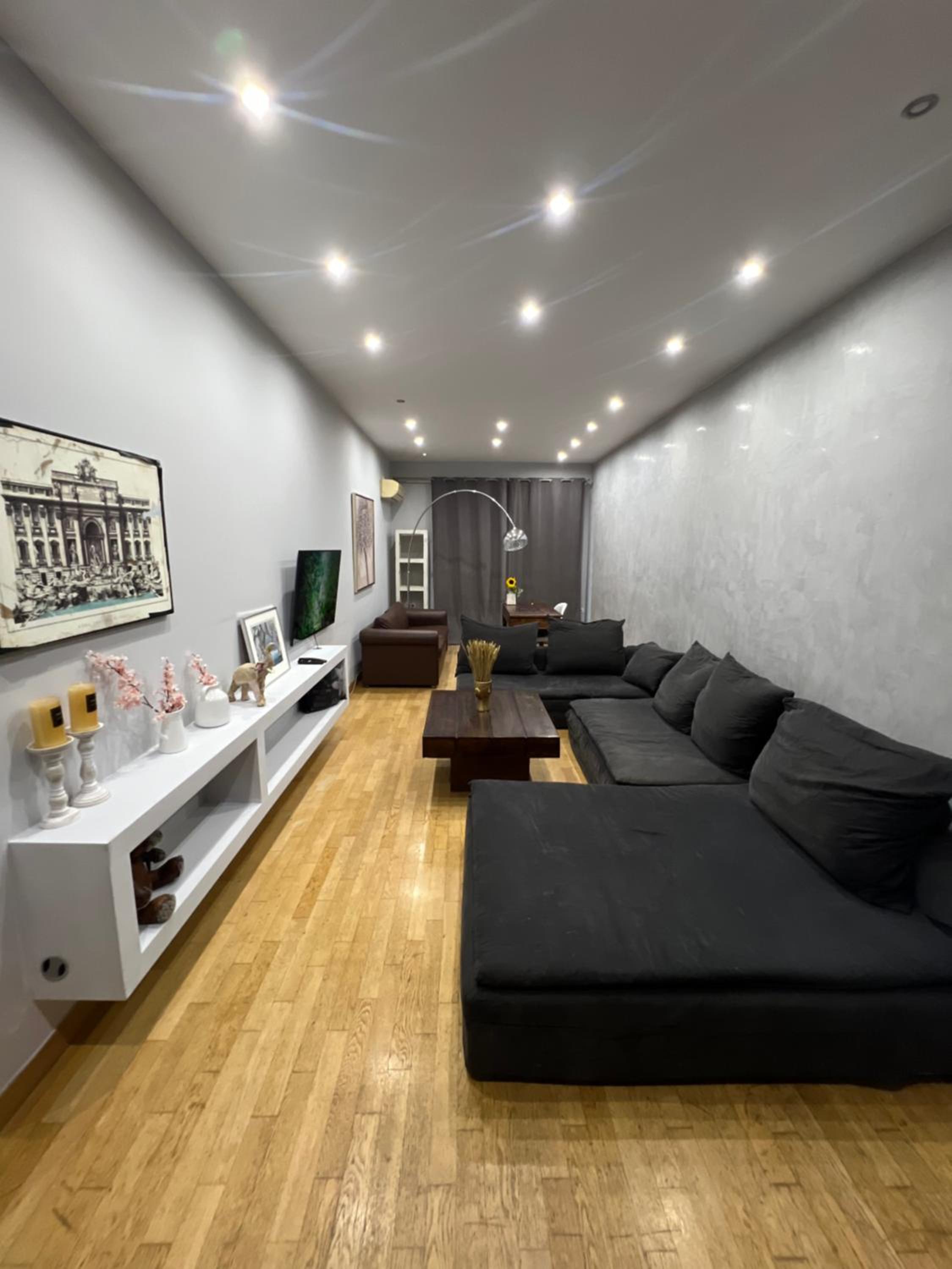 Three-Bedroom Apartment with Sea View photo 1