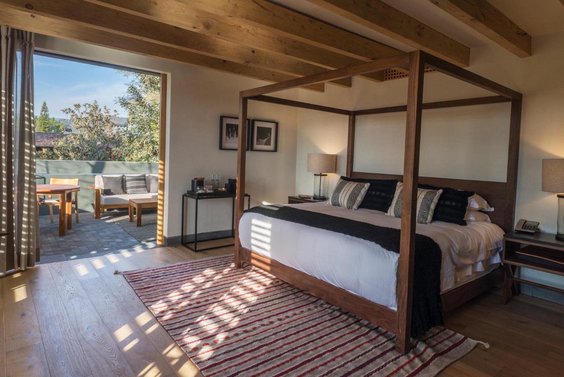 Suite with Balcony photo 1