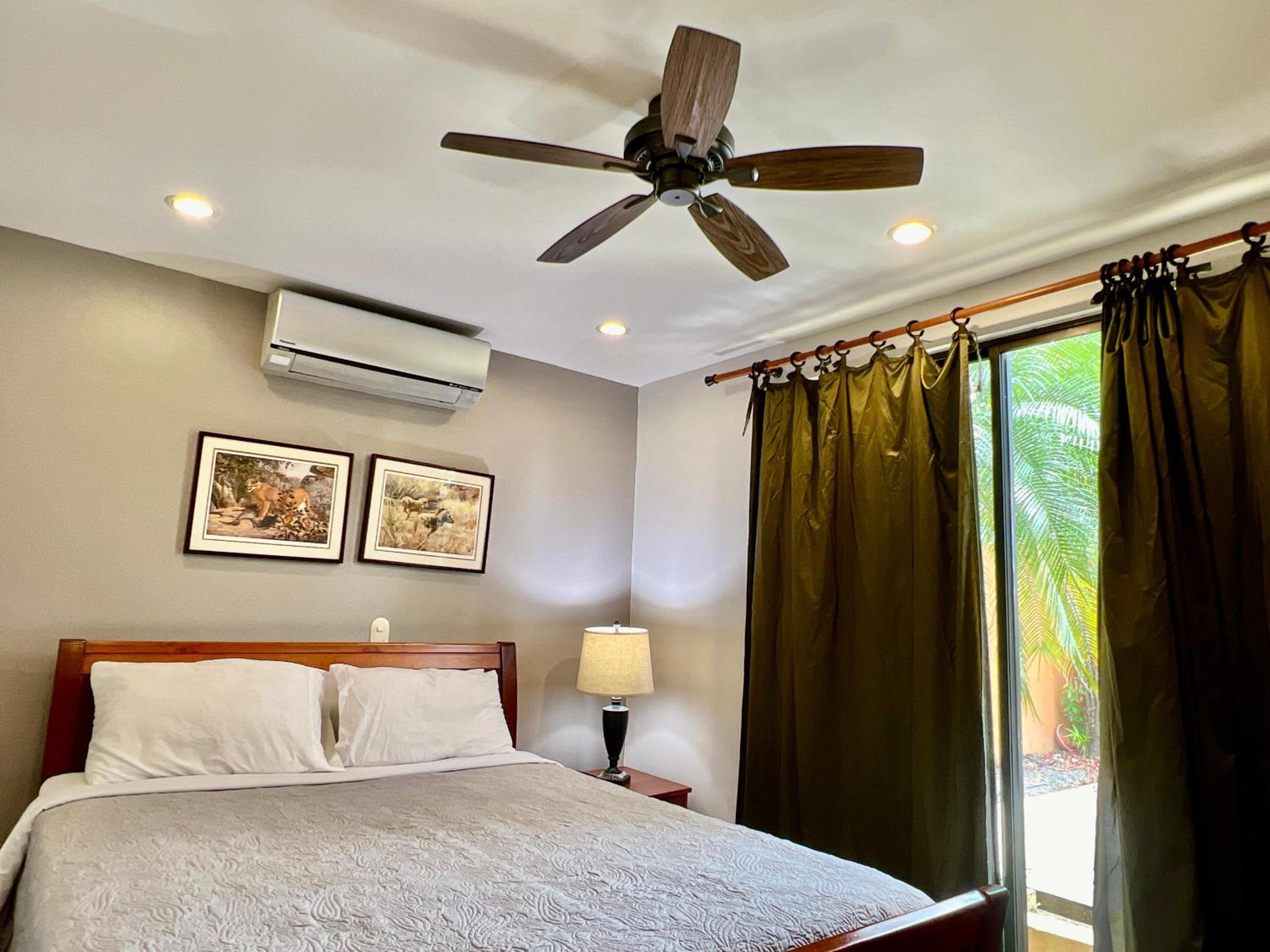 Two-Bedroom Apartment with Garden View - Photo 17