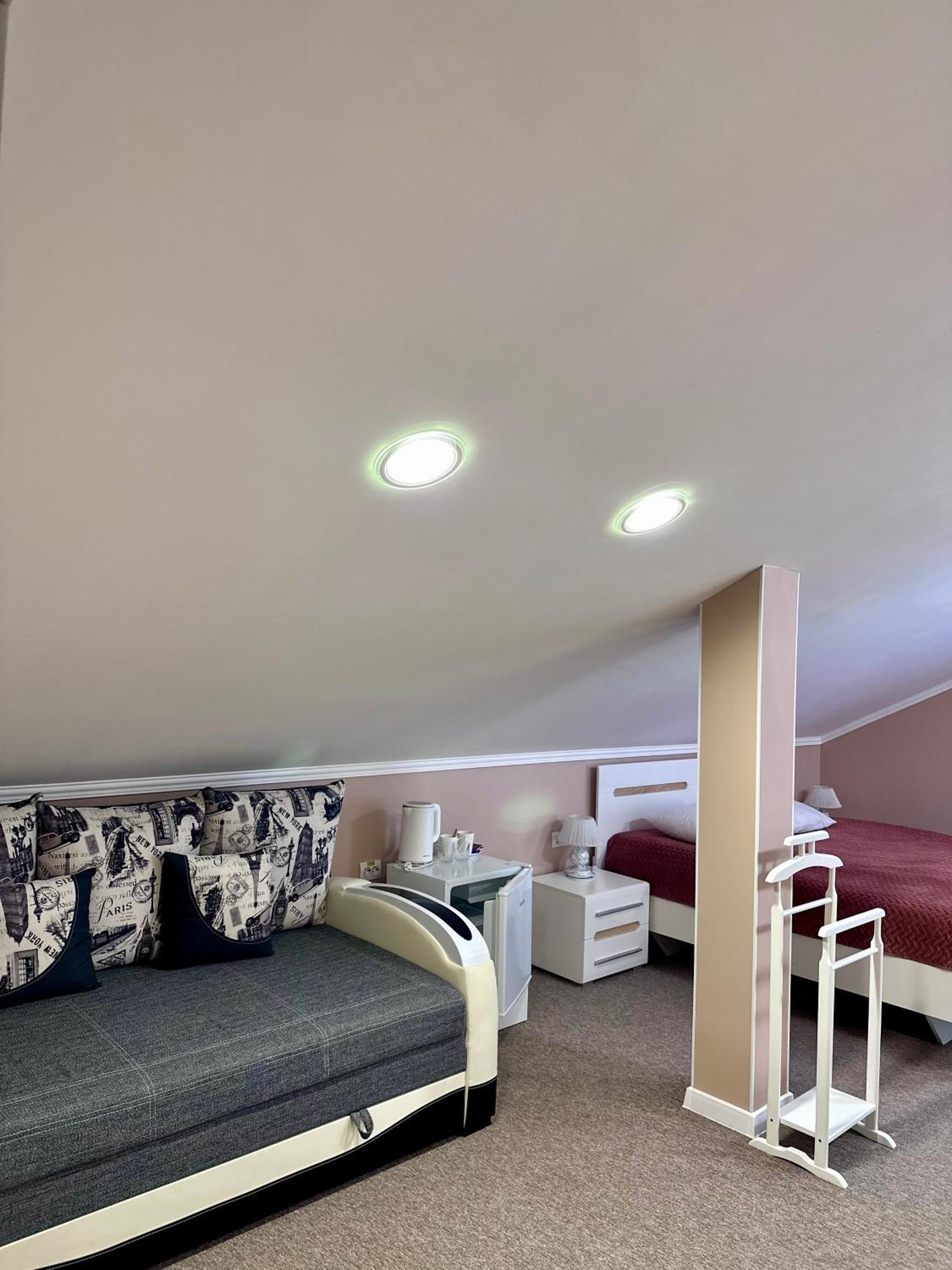 Deluxe Double Room with Extra Bed photo 2