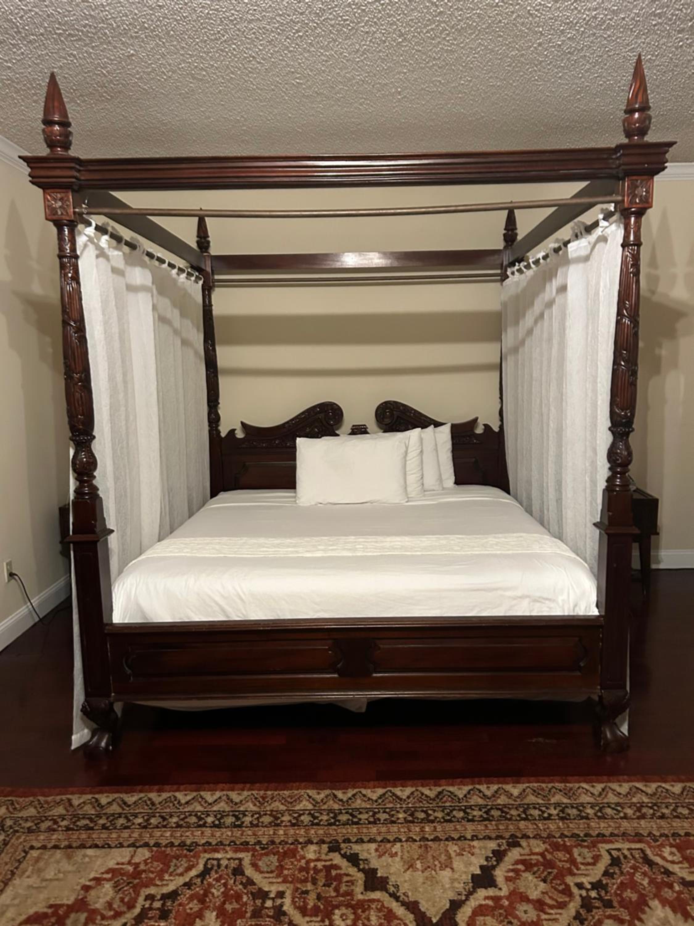 King Suite - Photo 1