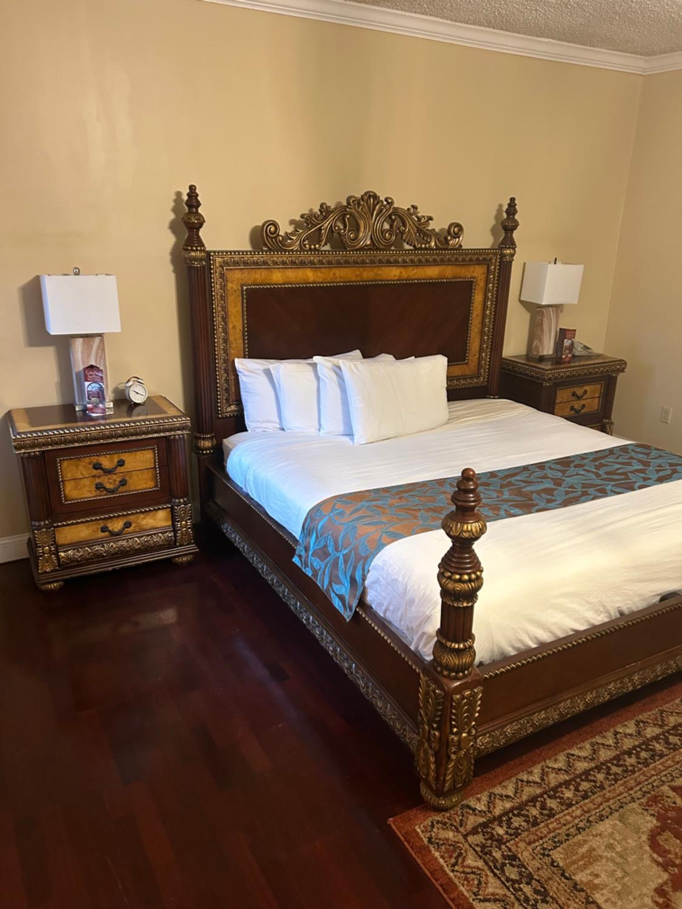 King Suite - Photo 4