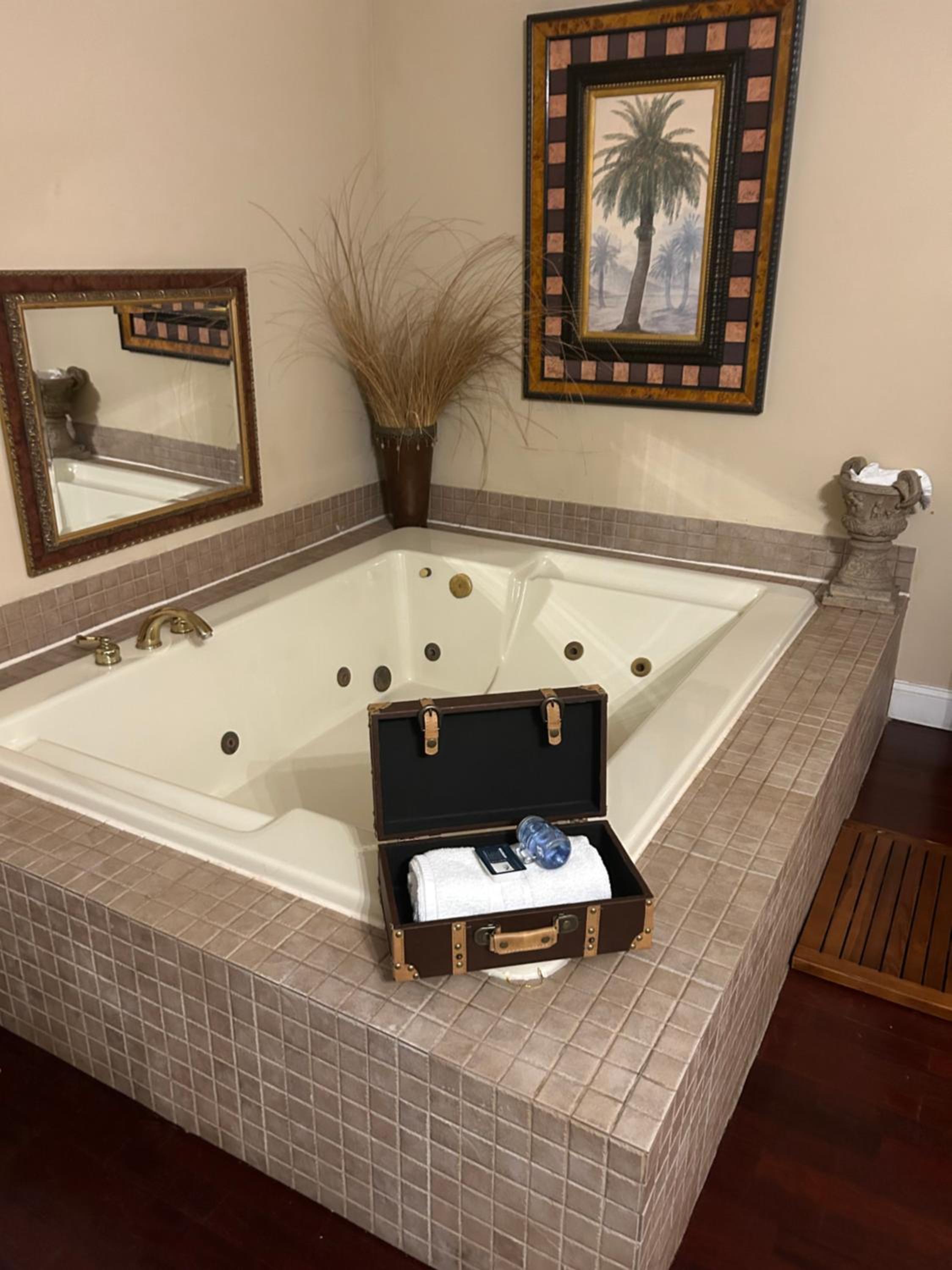 King Suite - Photo 3