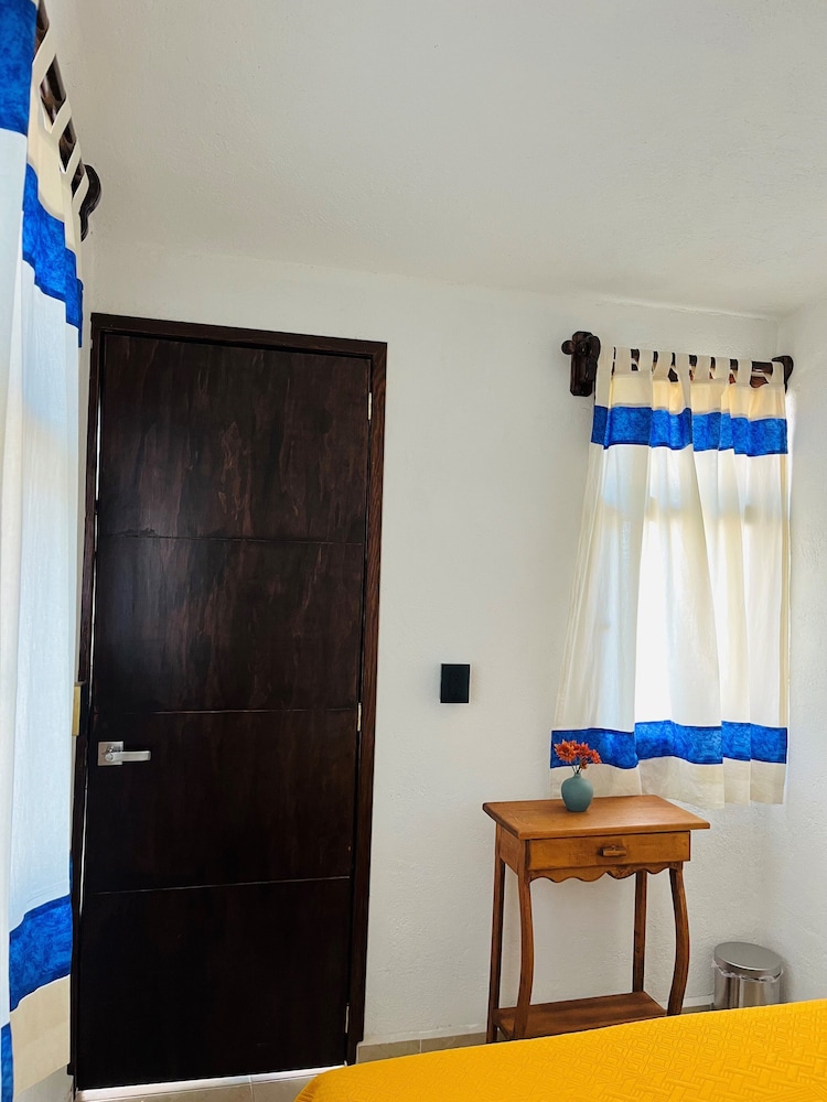 Basic Single Room photo 1