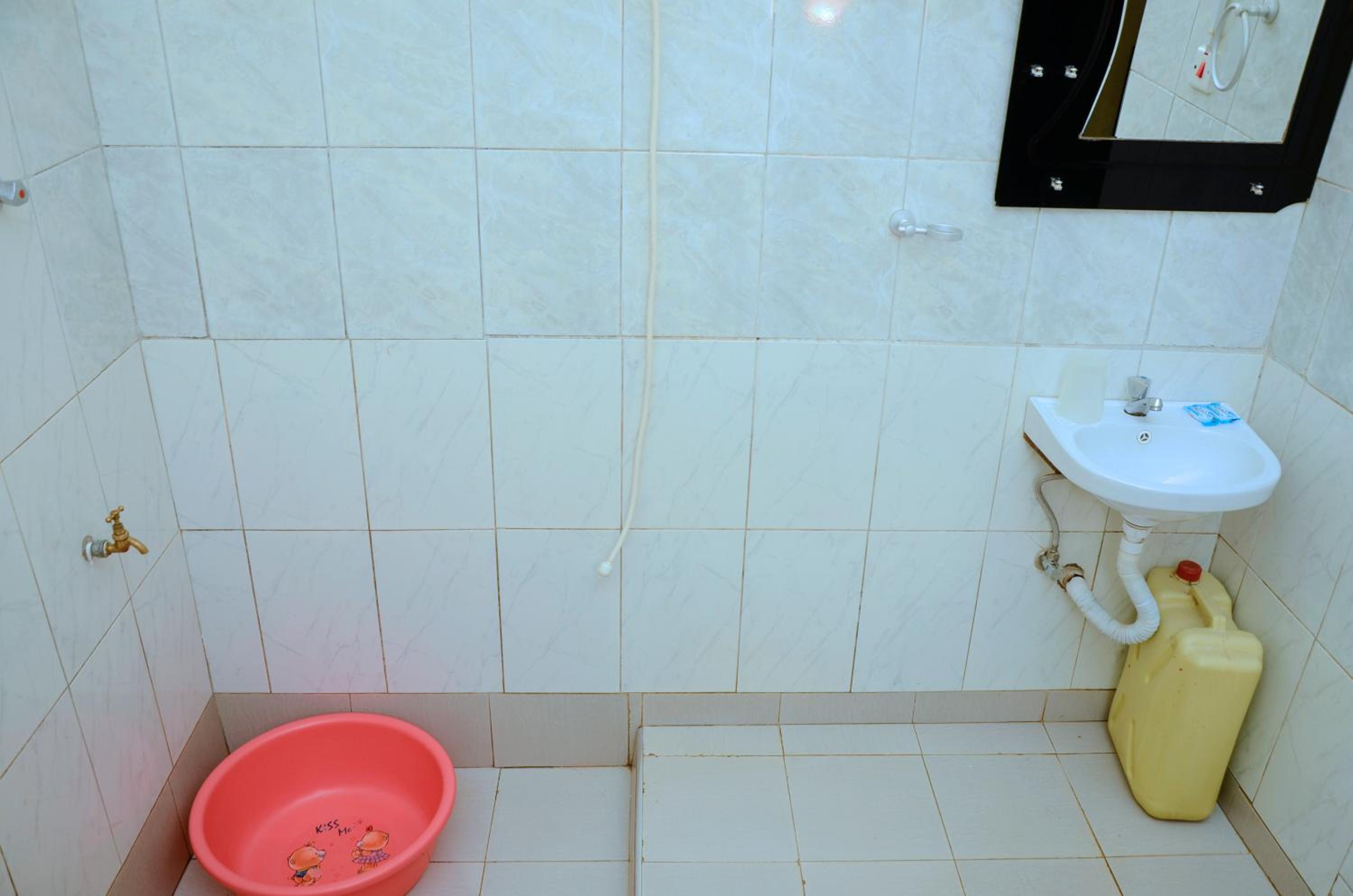 Double Room - Photo 23