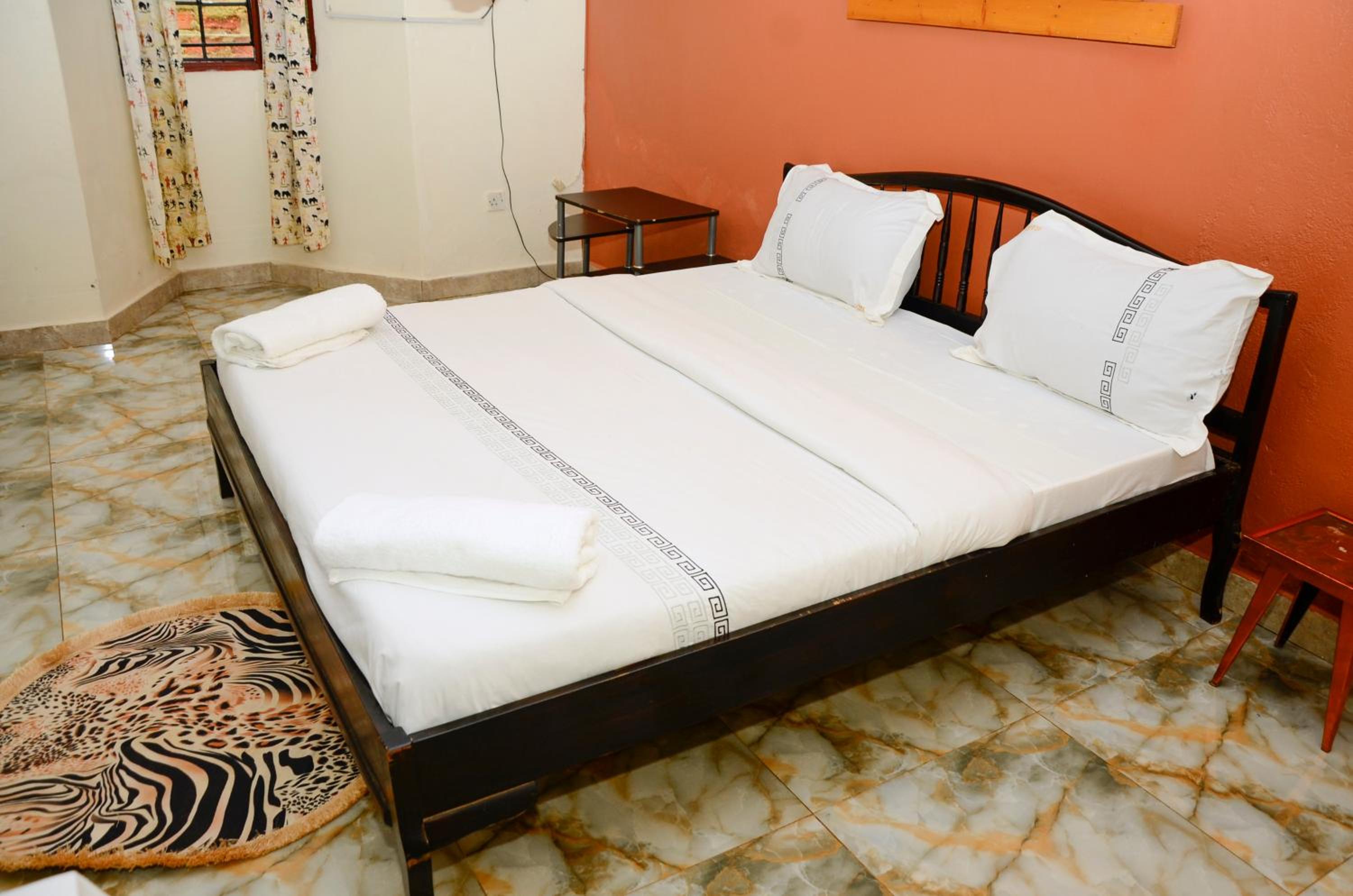 Double Room - Photo 26