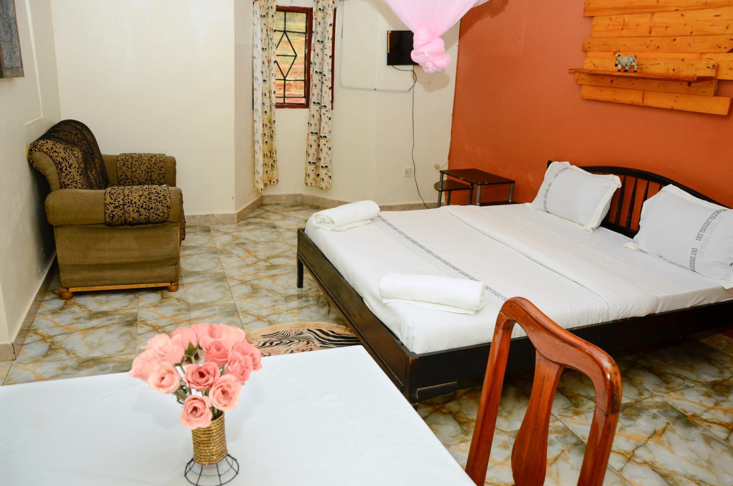 Double Room - Photo 27