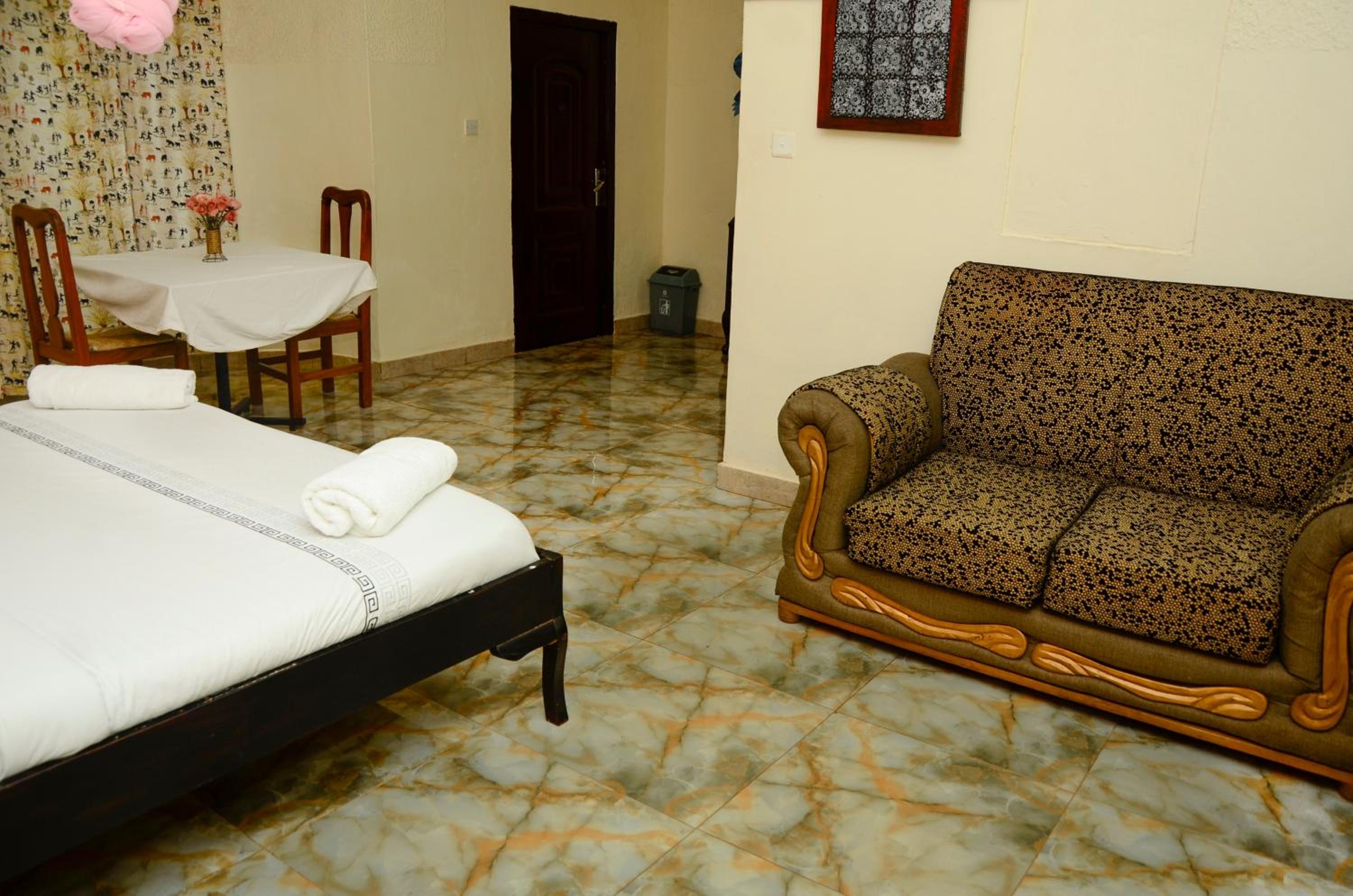 Double Room - Photo 30