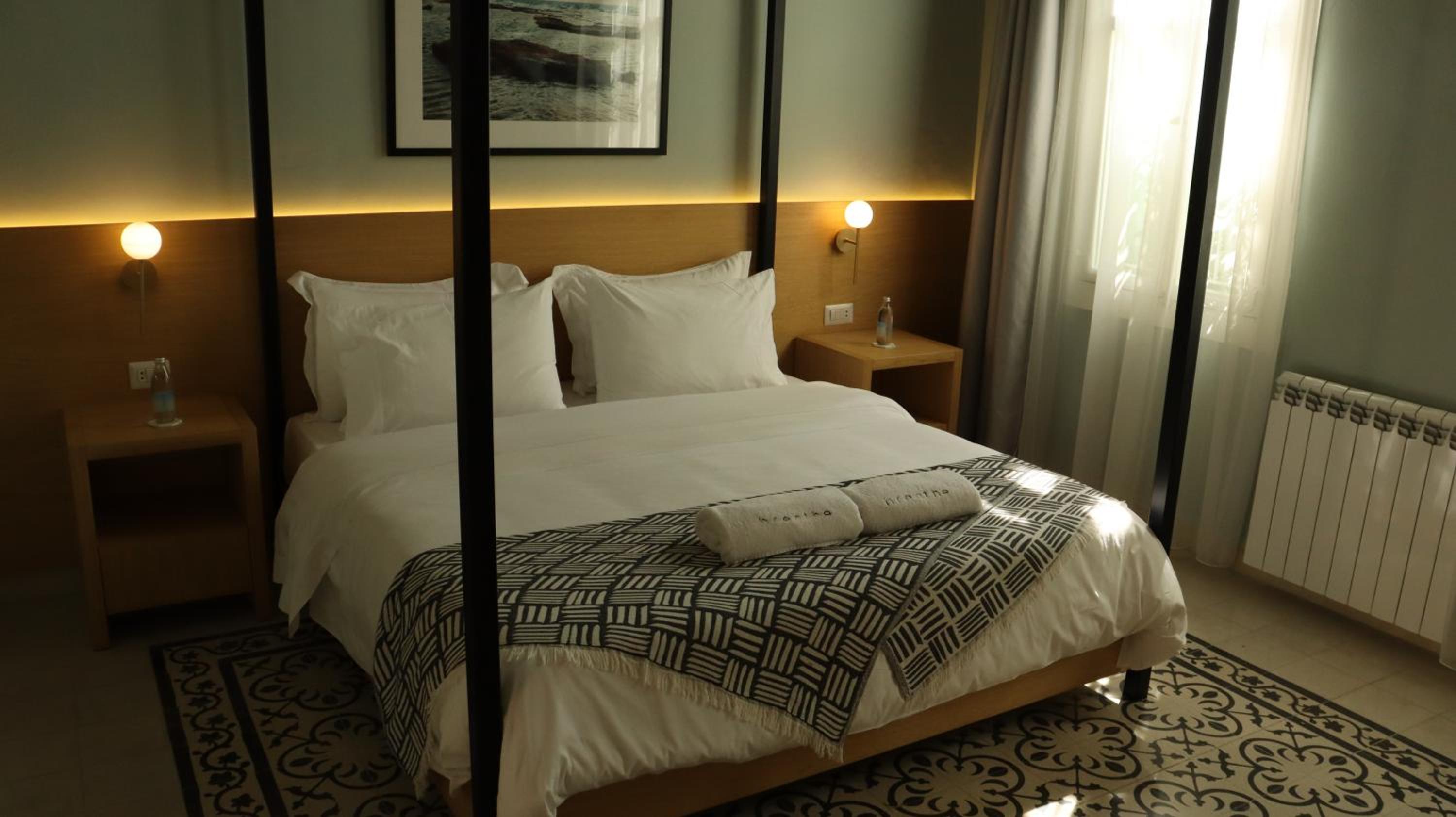 Deluxe King Room photo 3