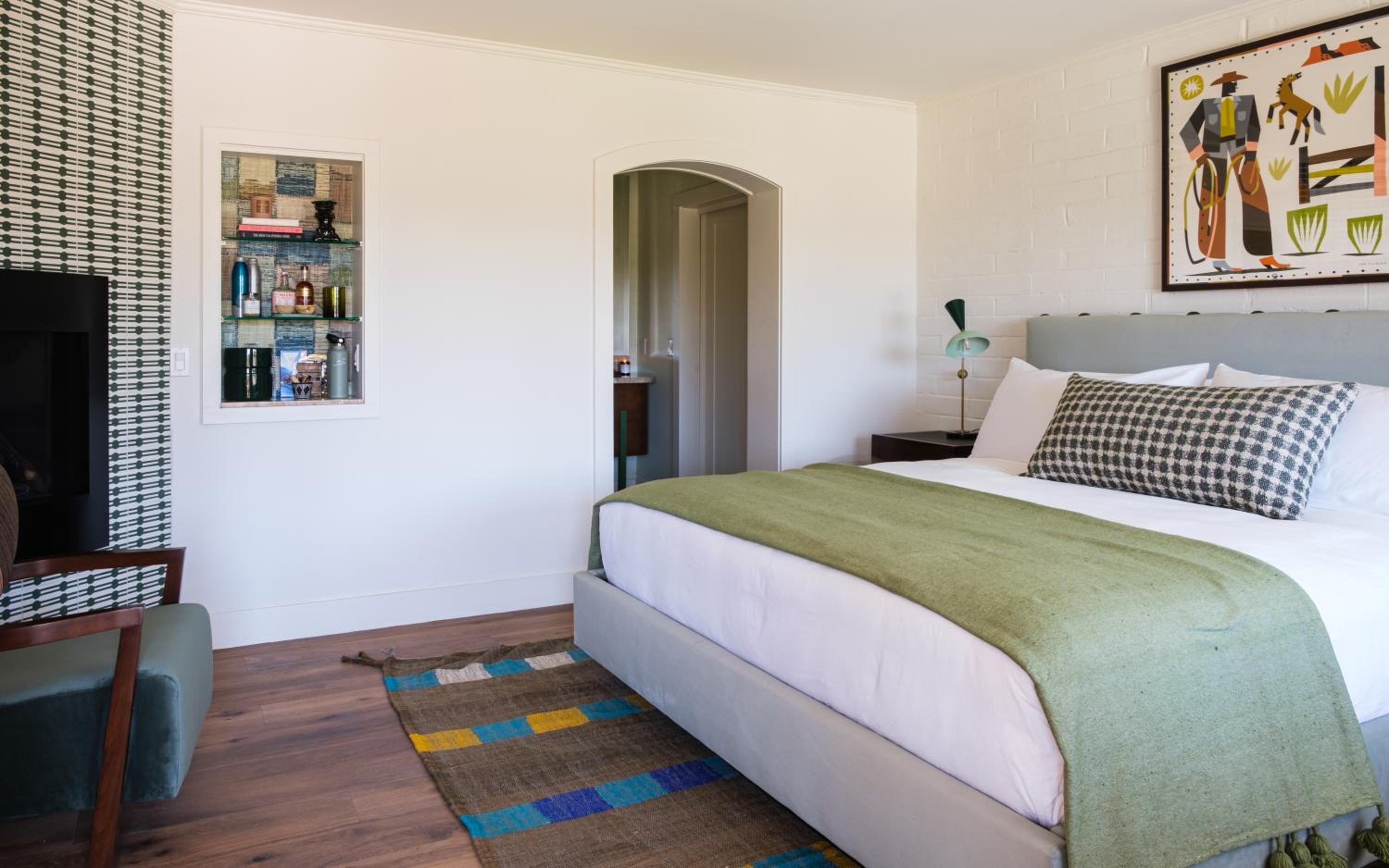 Standard King Room