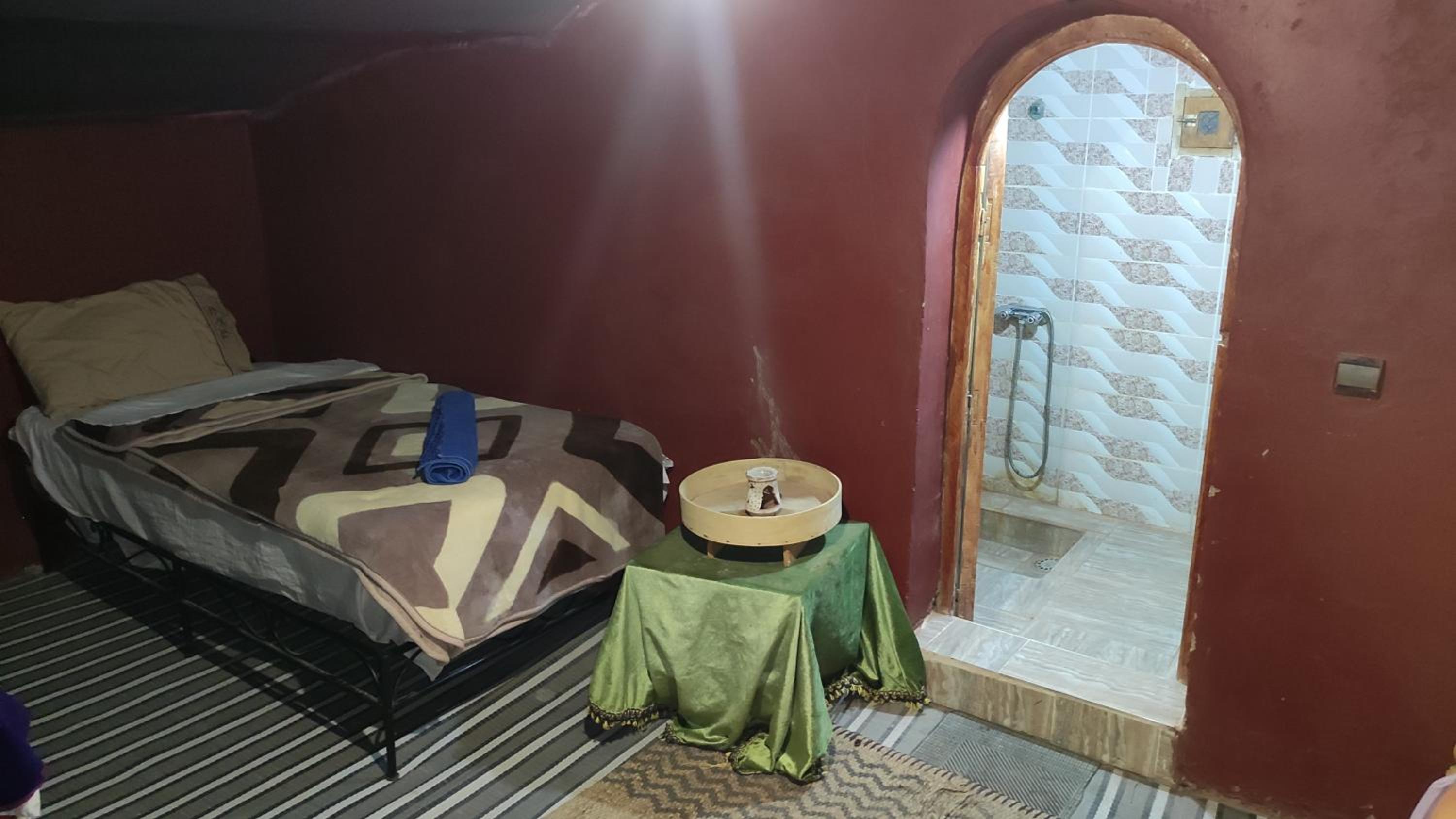Single Room With Bathroom photo 1