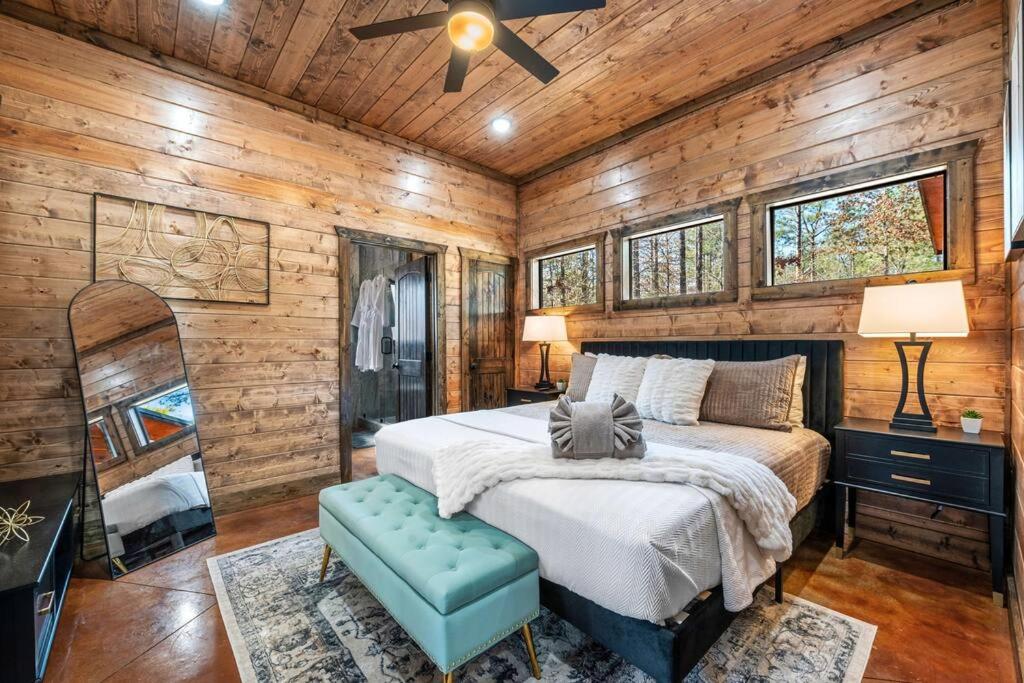 Two-Bedroom House photo 2
