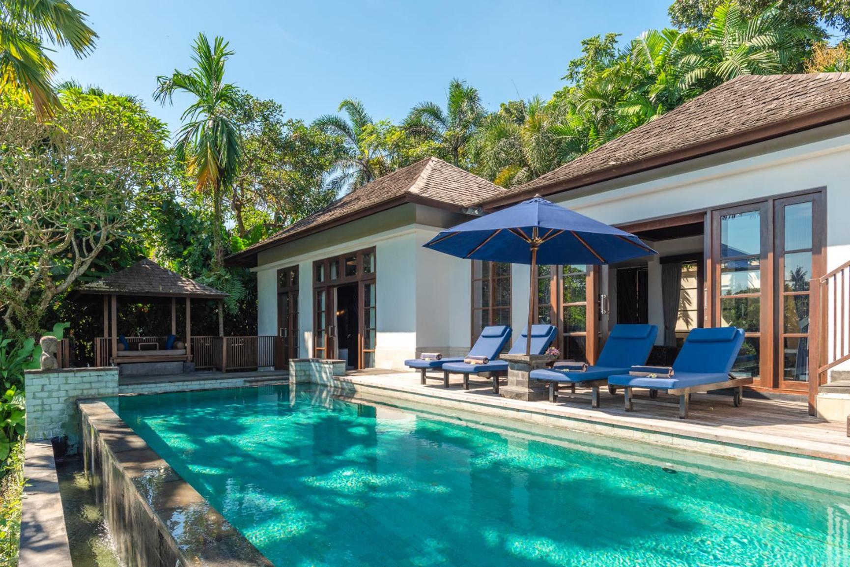Three-Bedroom Villa - Photo 2