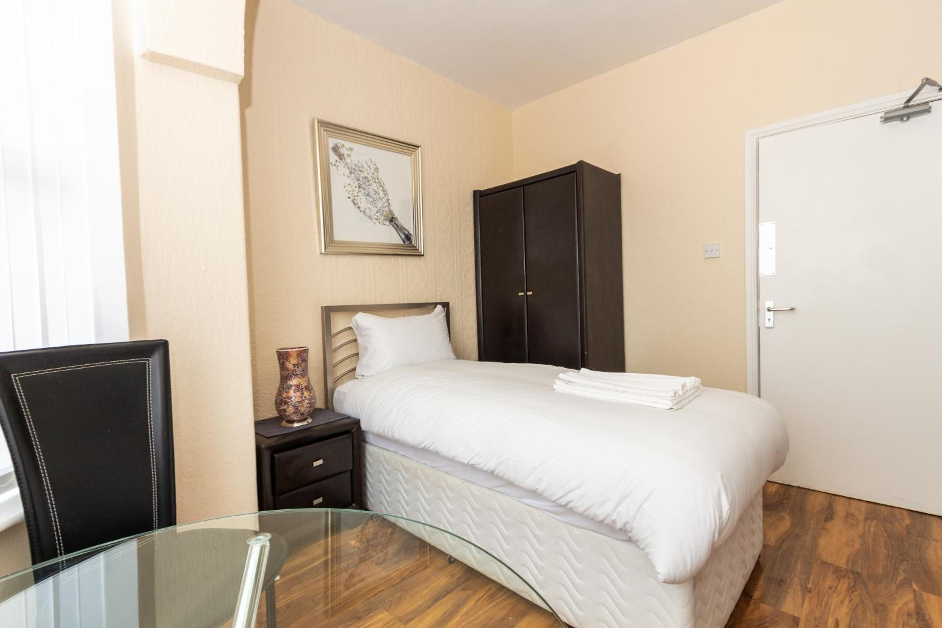 Single Room With Shared Bathroom