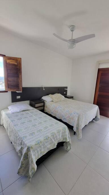 Seven-Bedroom House photo 3