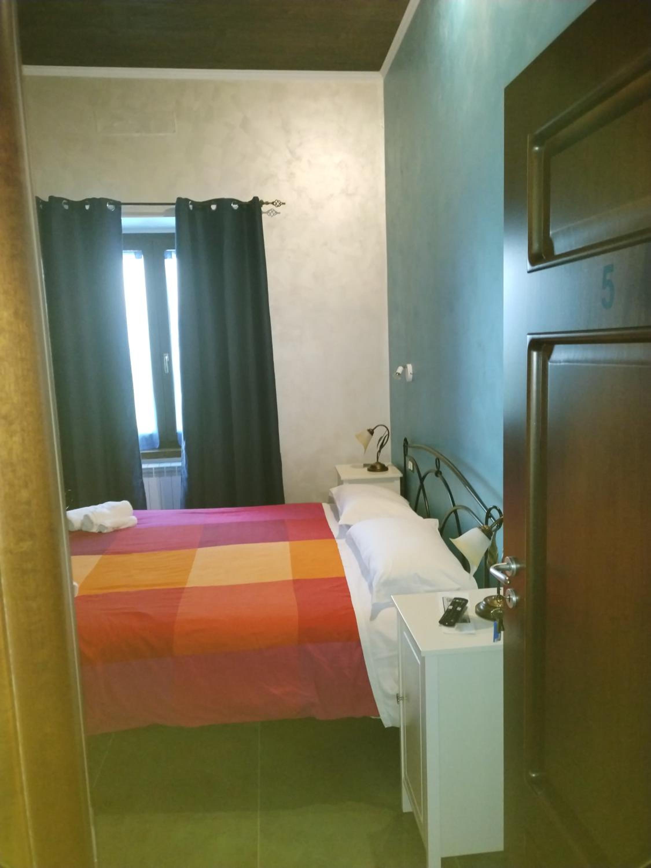Standard Double Room photo 2